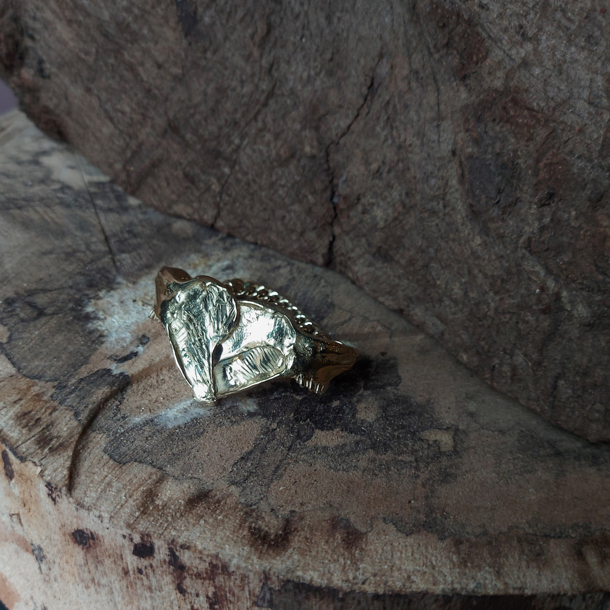Jaw Bone Bracelet Gold