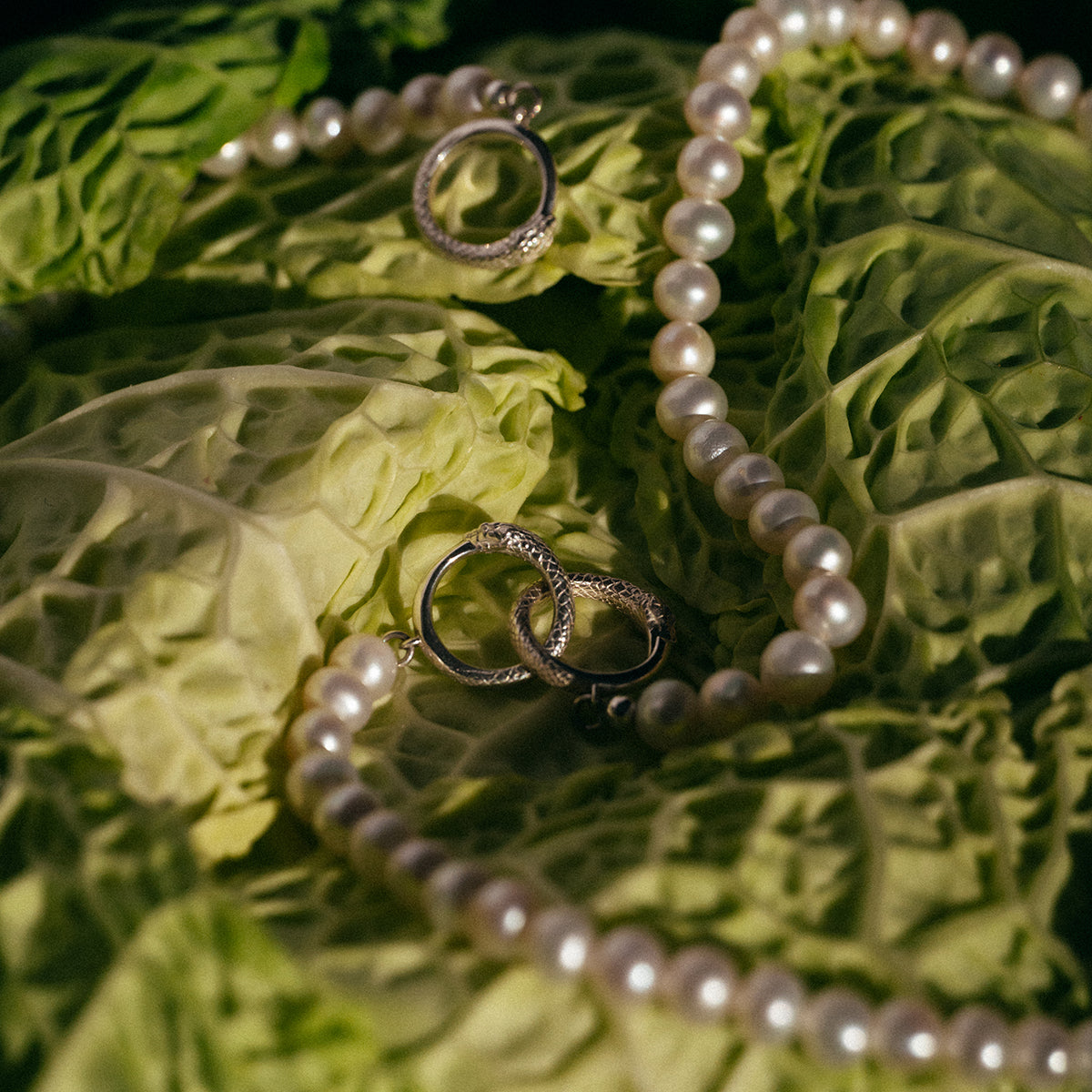 Ouroboros Pearl Necklace Silver