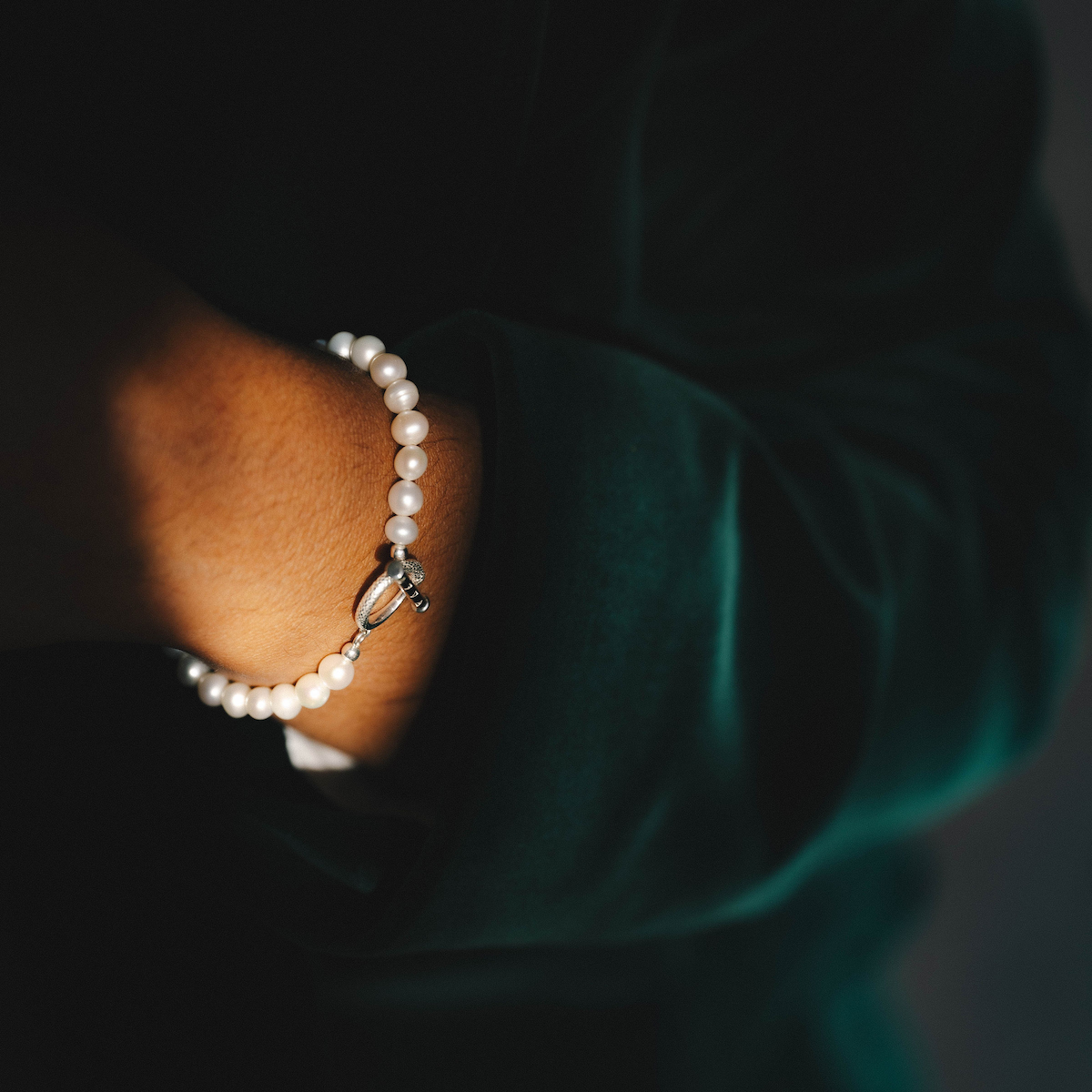 Ouroboros Pearl Bracelet Silver