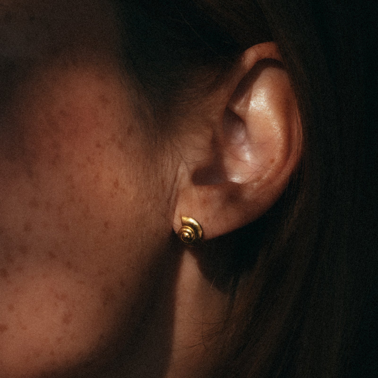 Inanna Spiral Stud Earrings Gold