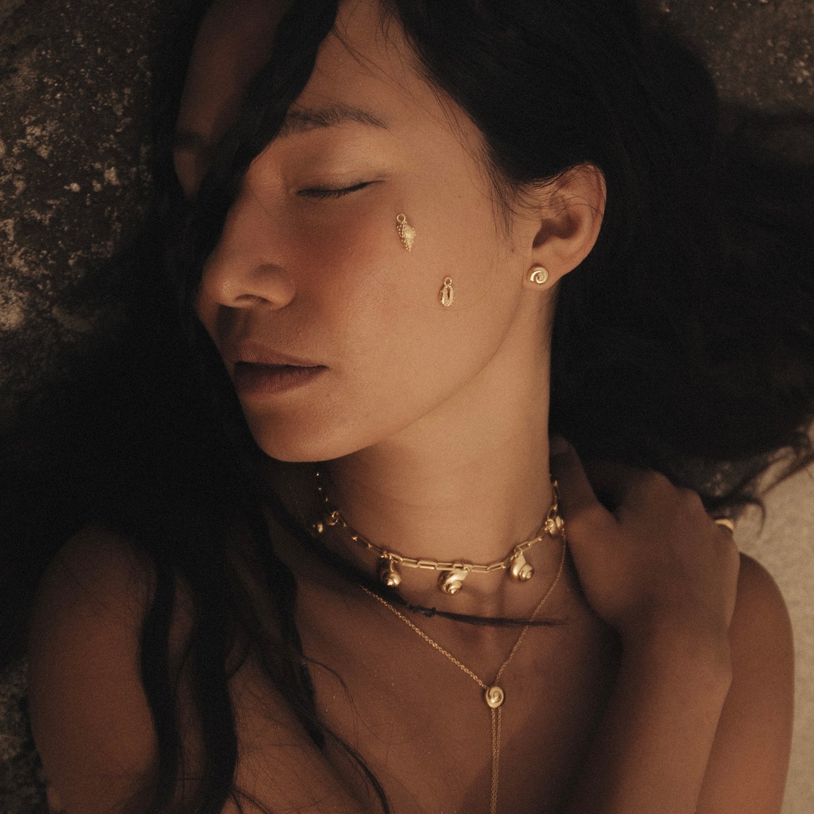 Inanna Spiral Stud Earrings Gold