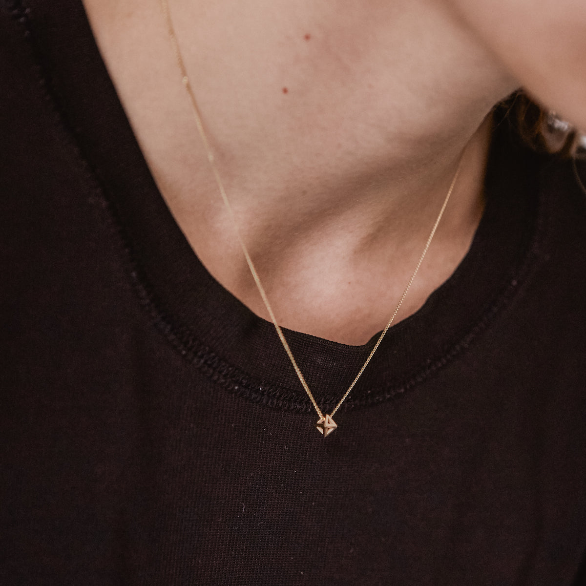 Octa Mini Necklace Solid Gold