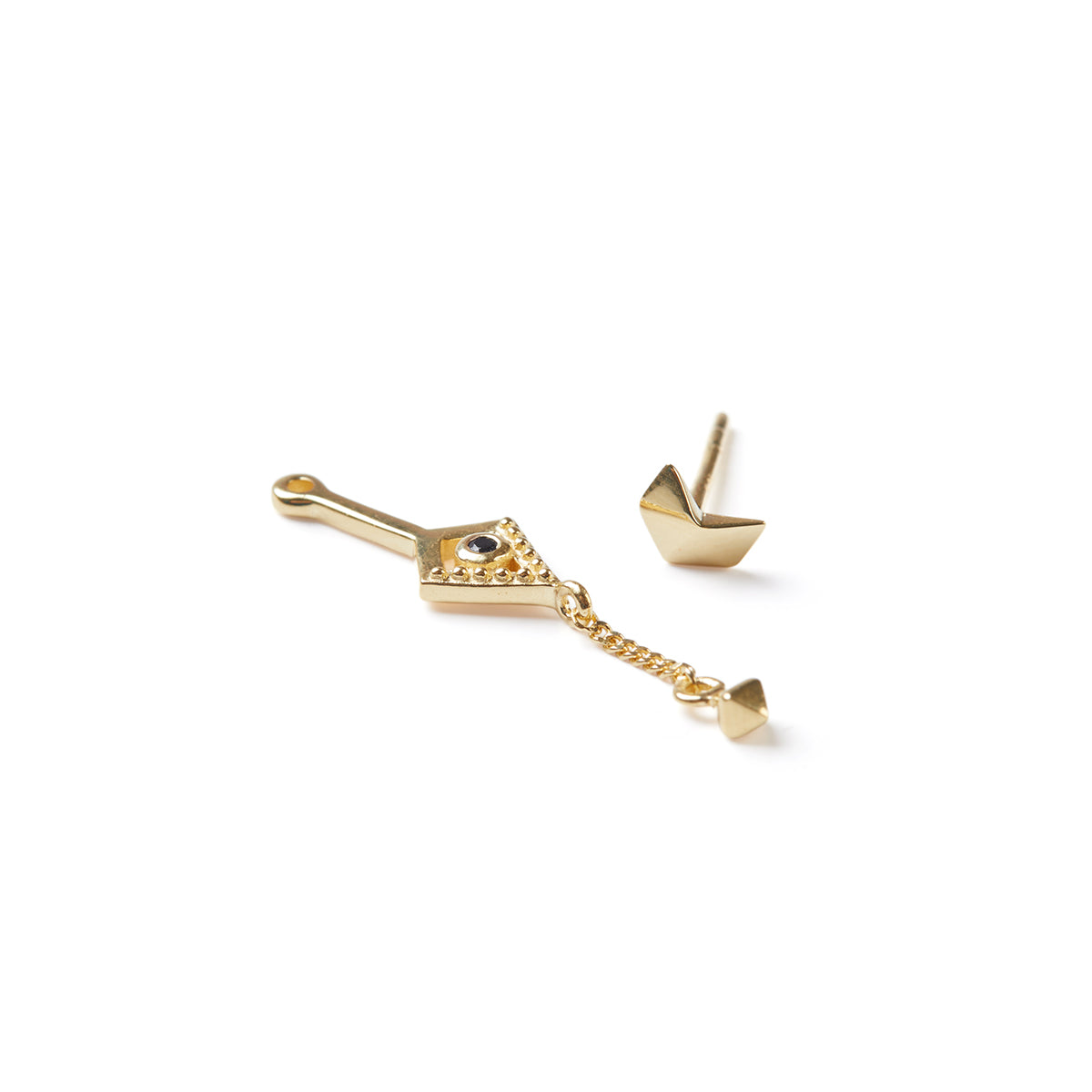 Octa Mini Earring with Black Sapphire Gold