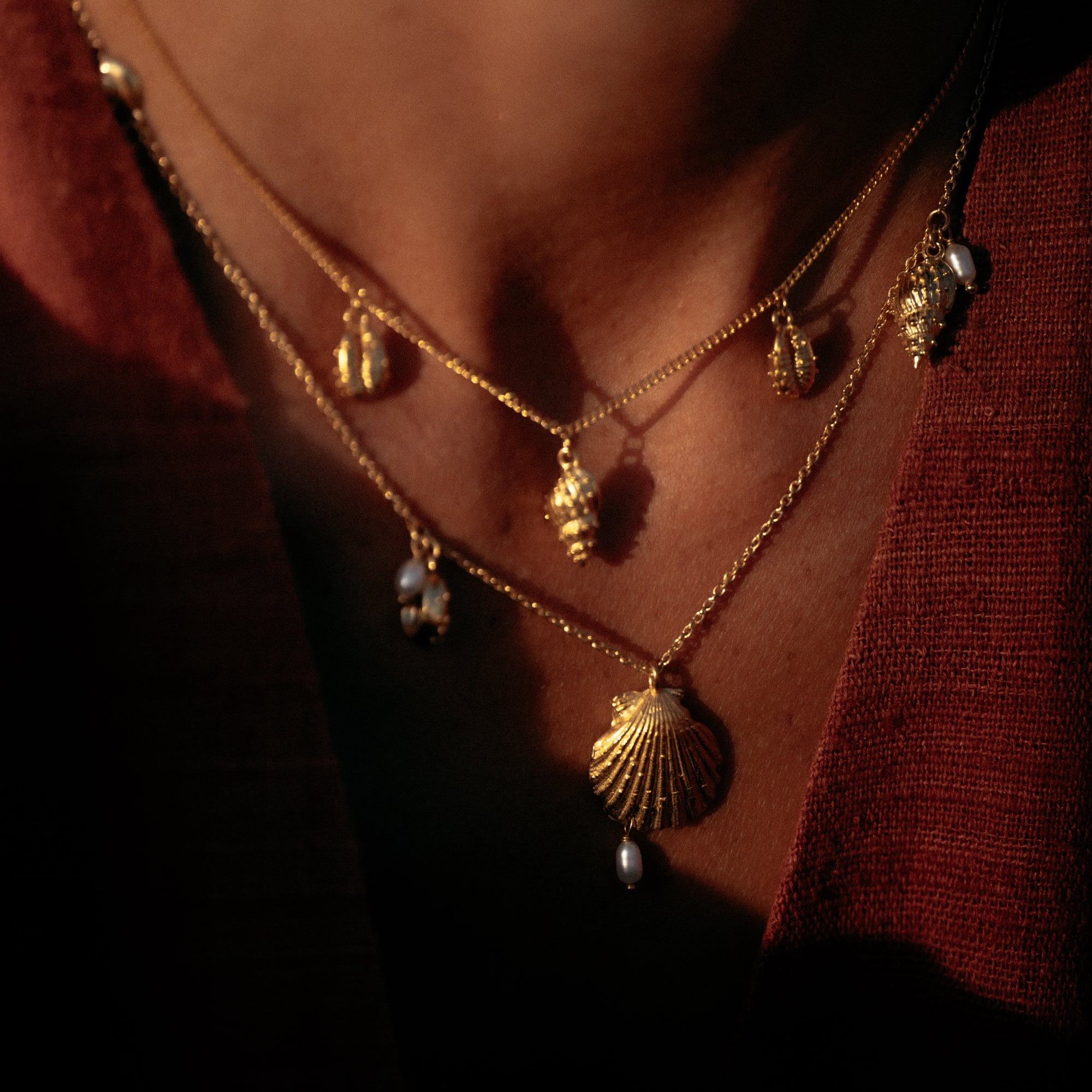 Calypso Pearl Necklace Gold