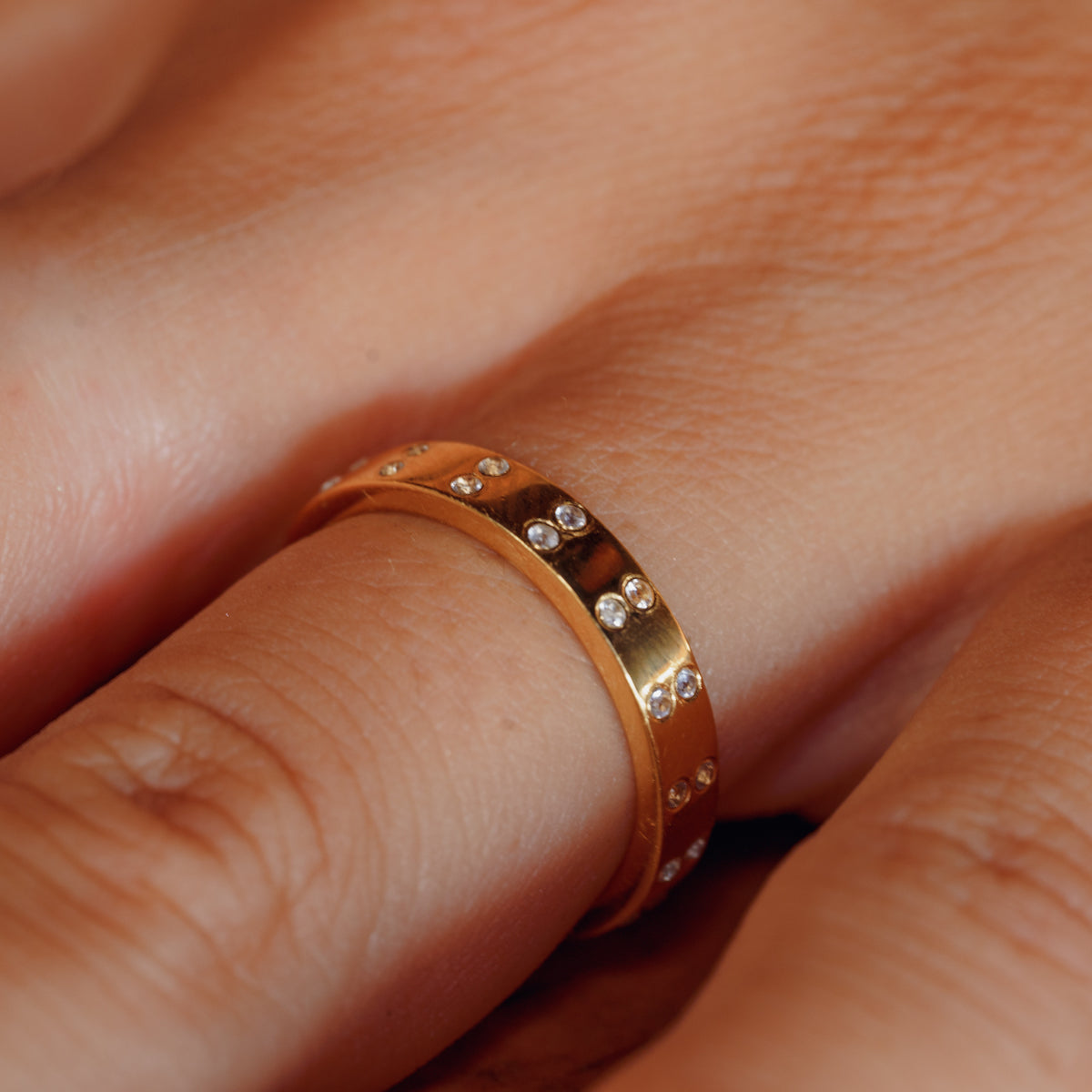 The Stars Aligned Diamond Ring Solid Gold