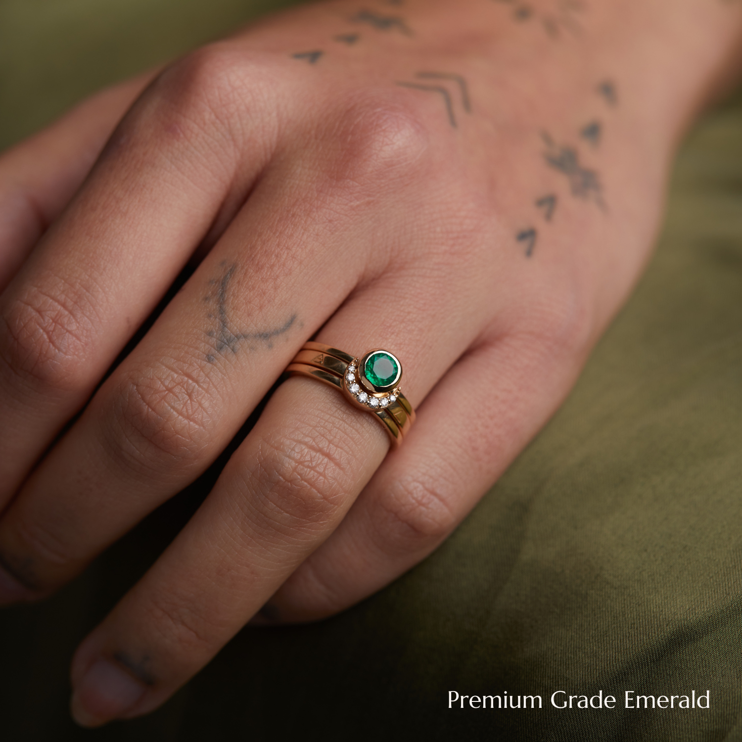 Eclipse Fine Stack Emerald Solid Gold