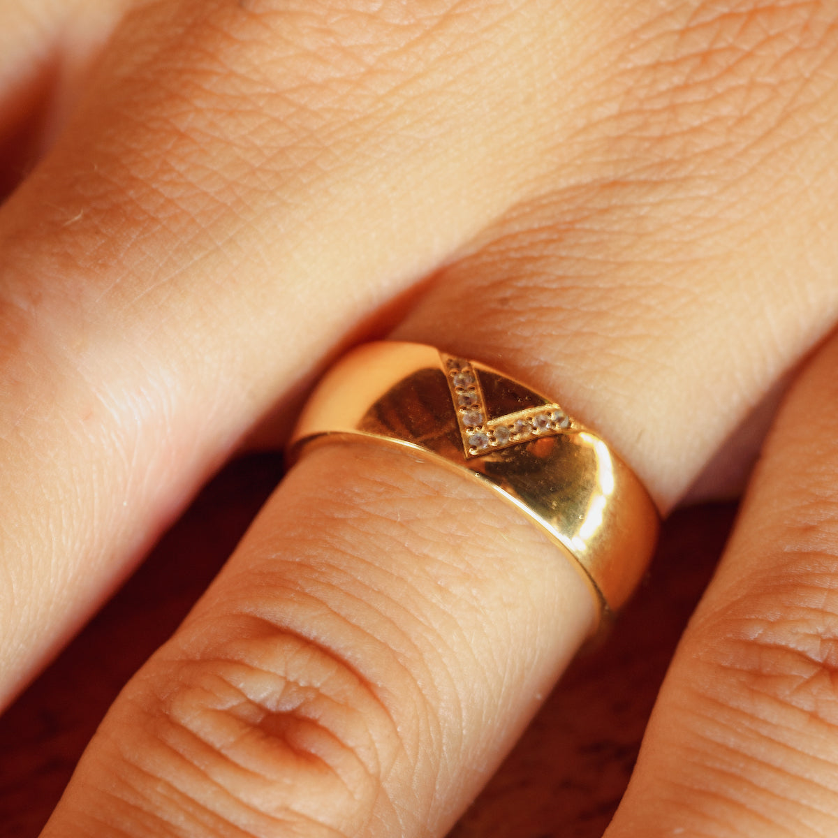 Zenith Wide Ring Solid Gold