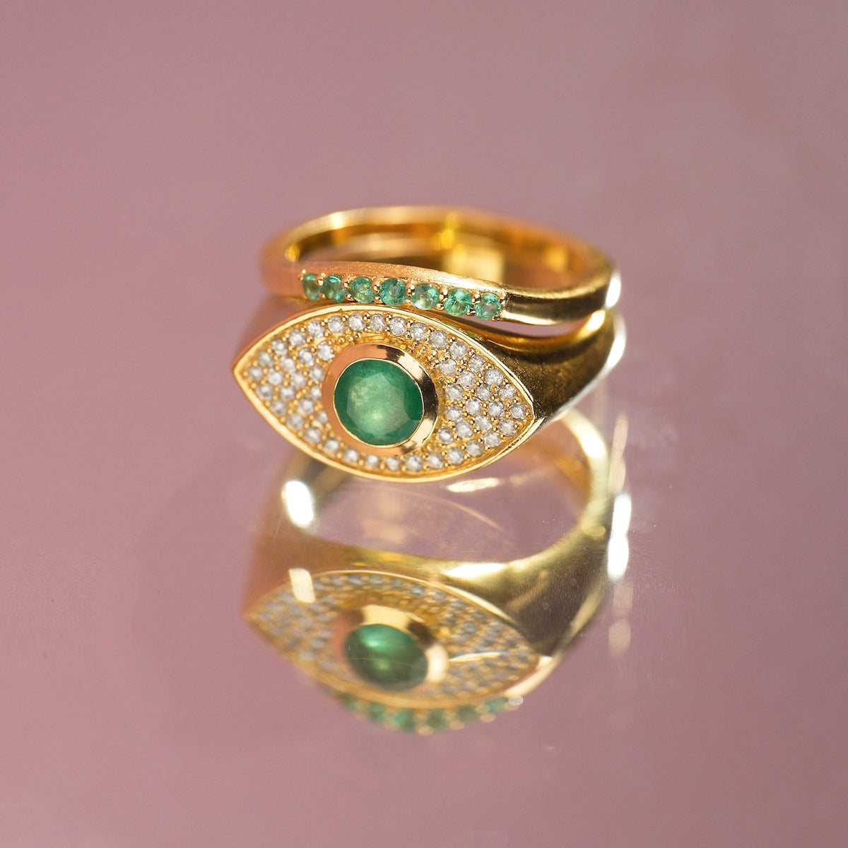 Rays of Light Fine Ring Emerald Solid Gold