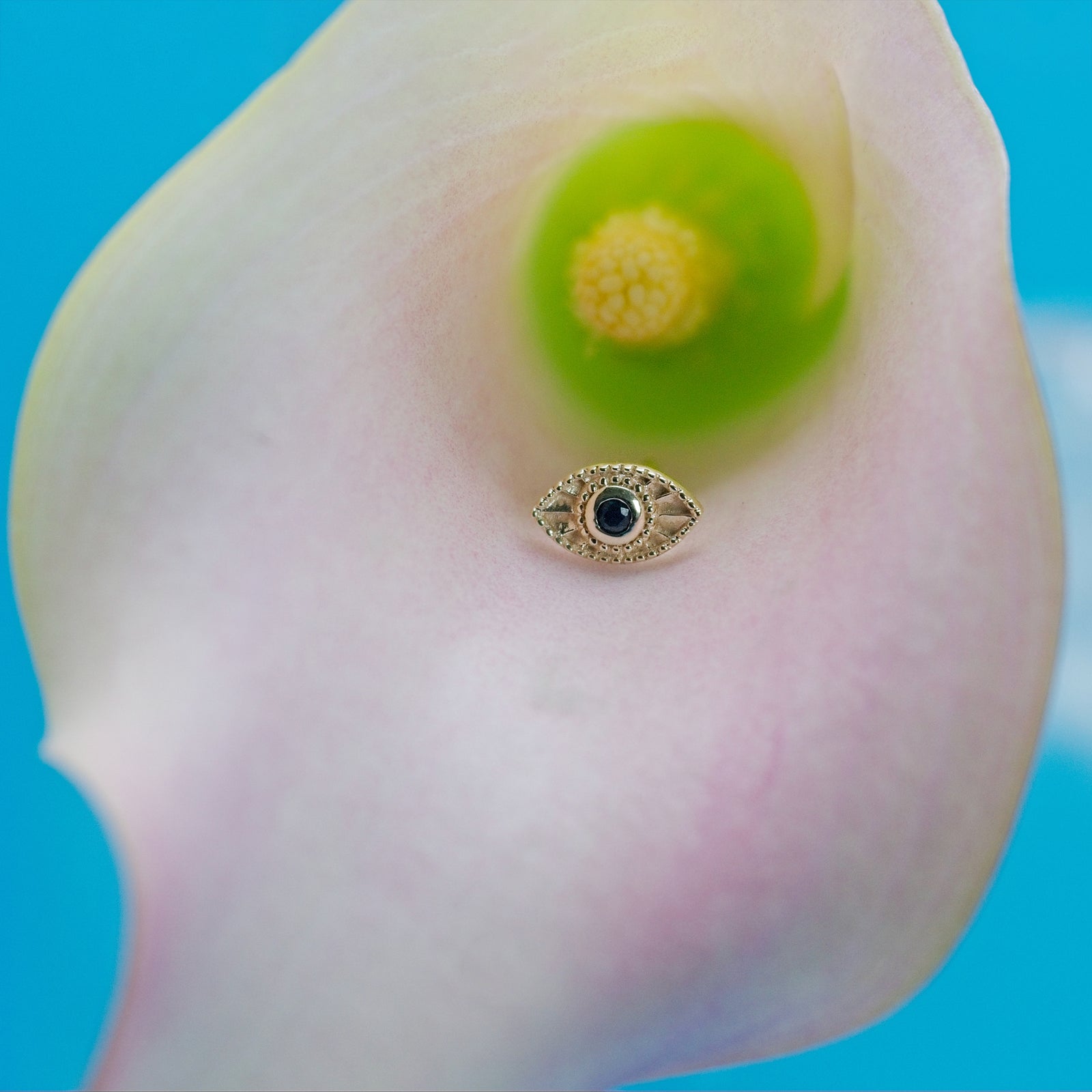 Rays Of Light Studs Black Sapphire Solid Gold