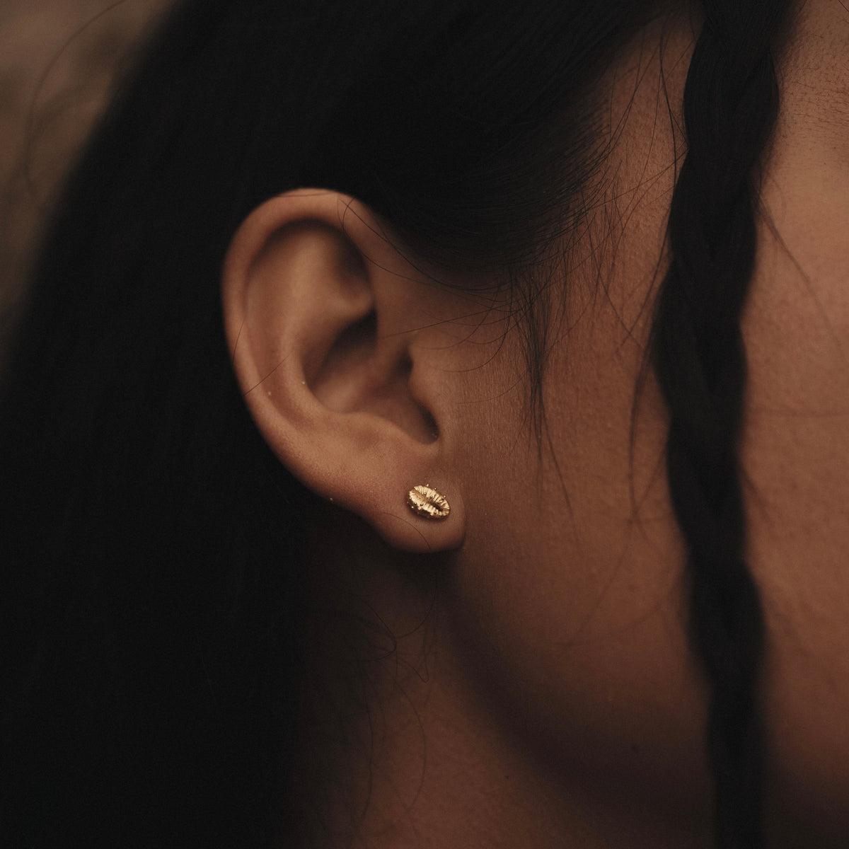 Aphrodite Stud Earrings Solid Gold