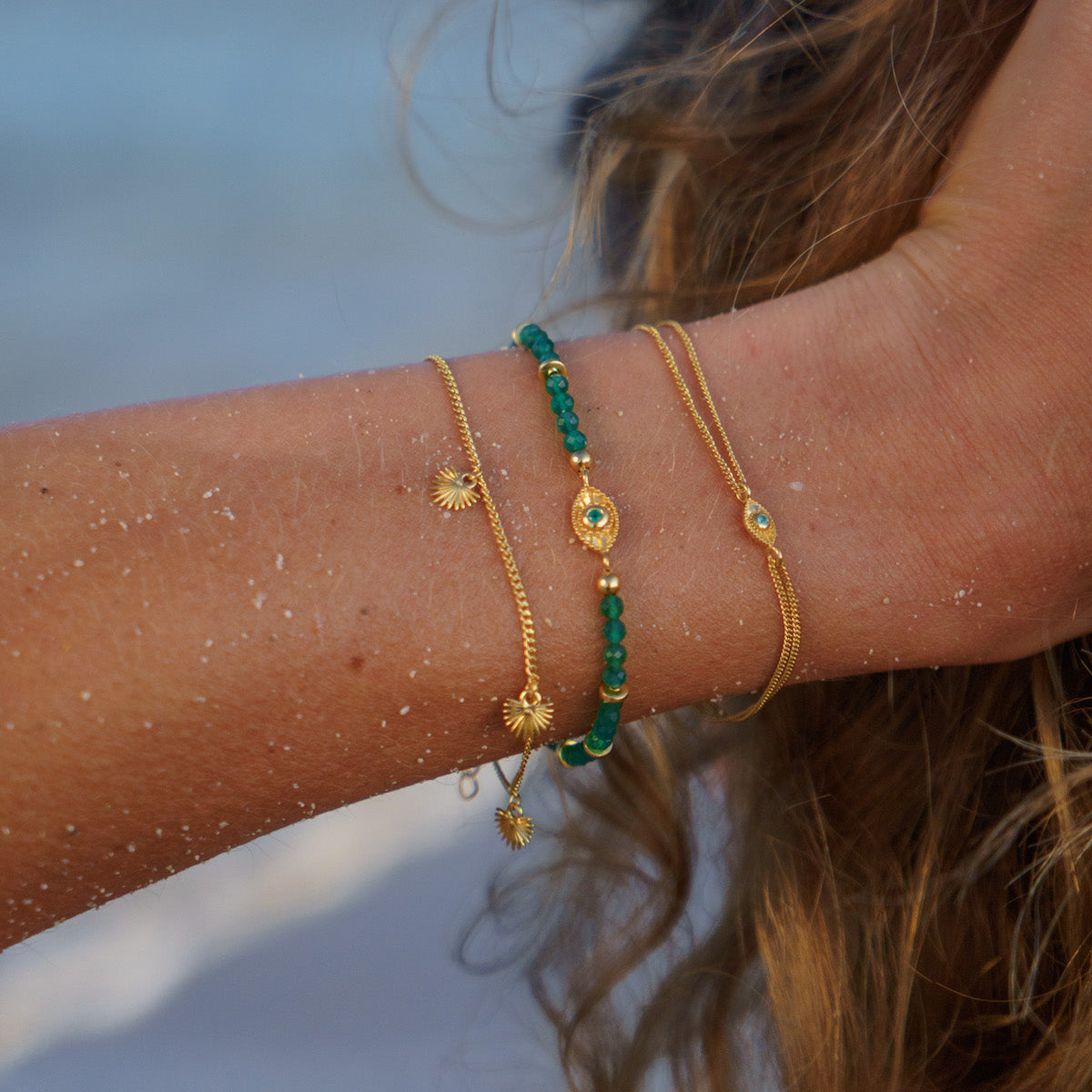 Rays of Light Mini Necklace and Mini Bracelet Emerald Gold Set