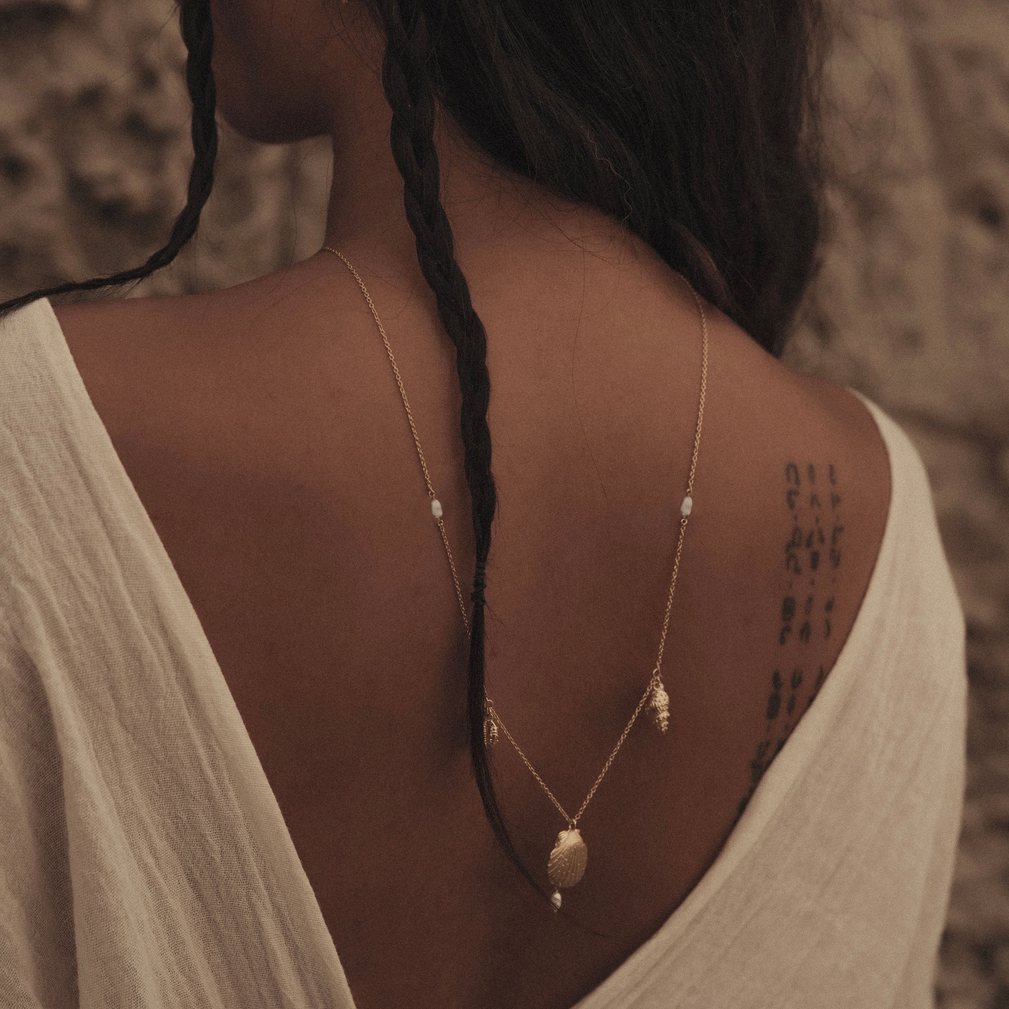 Calypso Pearl Necklace Gold