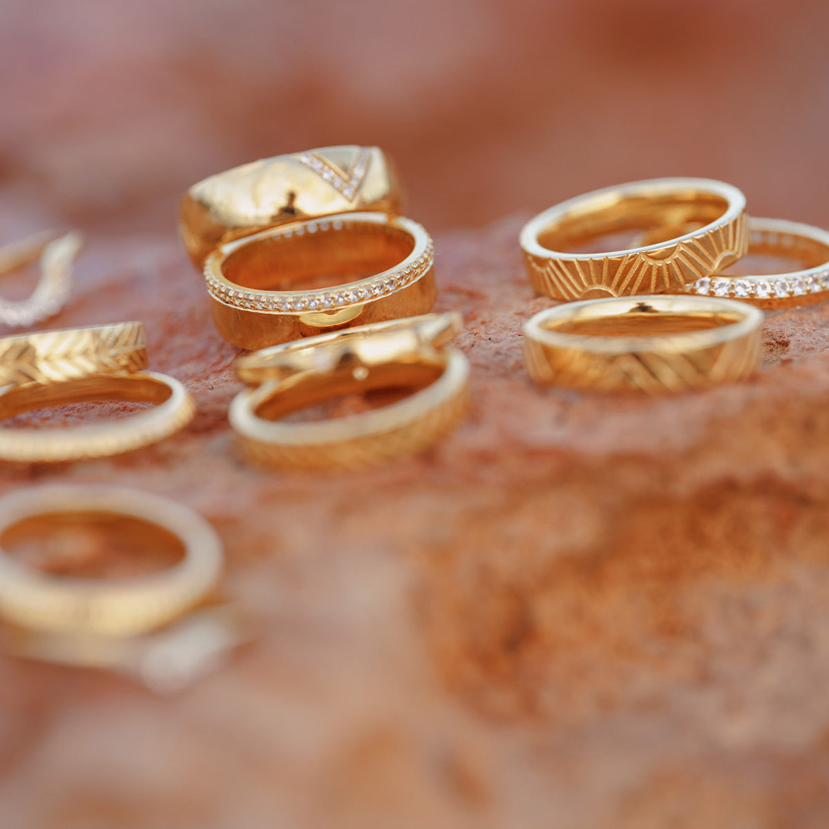 Nimbus Diamond Ring Solid Gold