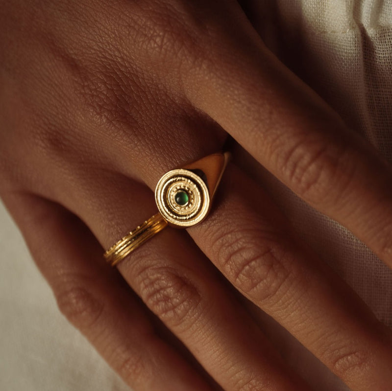 Galatea Green Onyx Signet Ring Gold