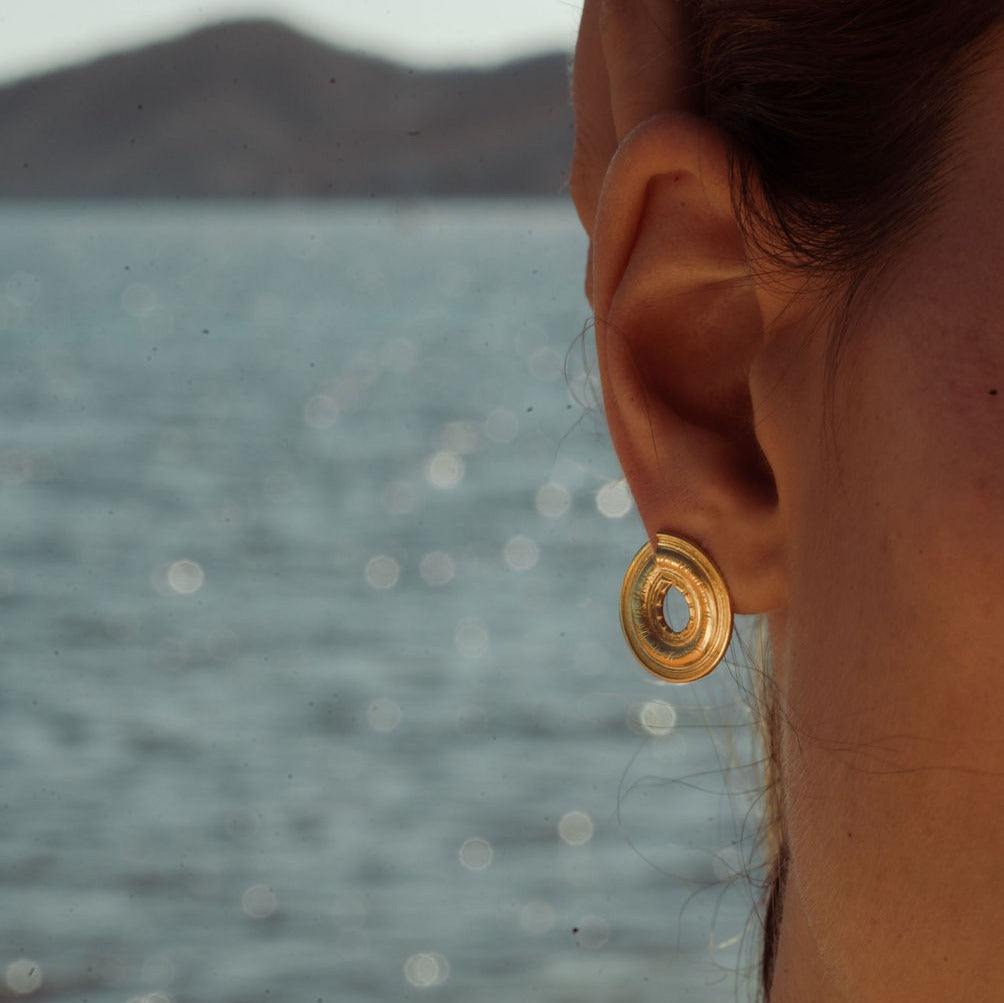 Galatea Twisted Stud Earrings Gold