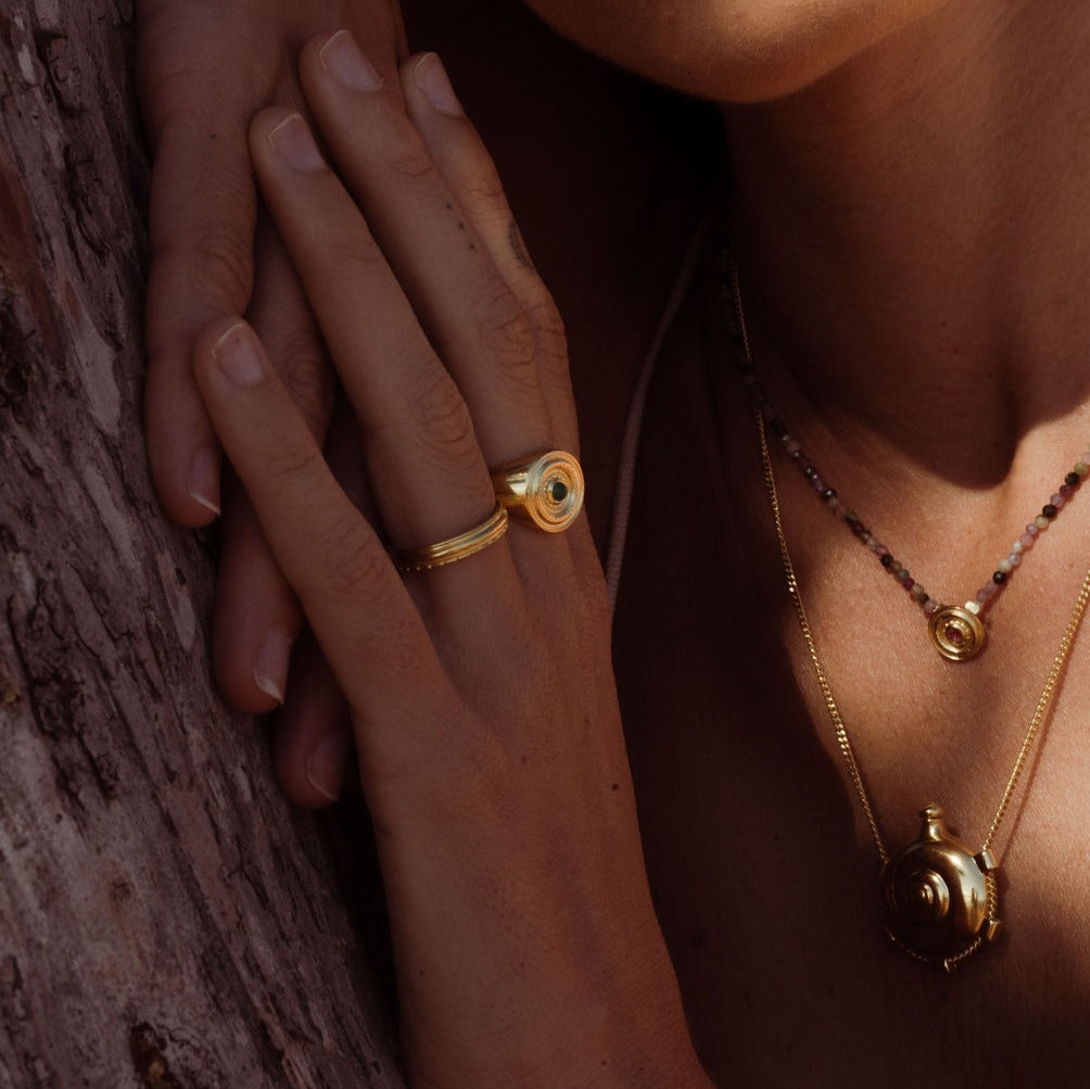 Galatea Slim Band Ring Solid Gold