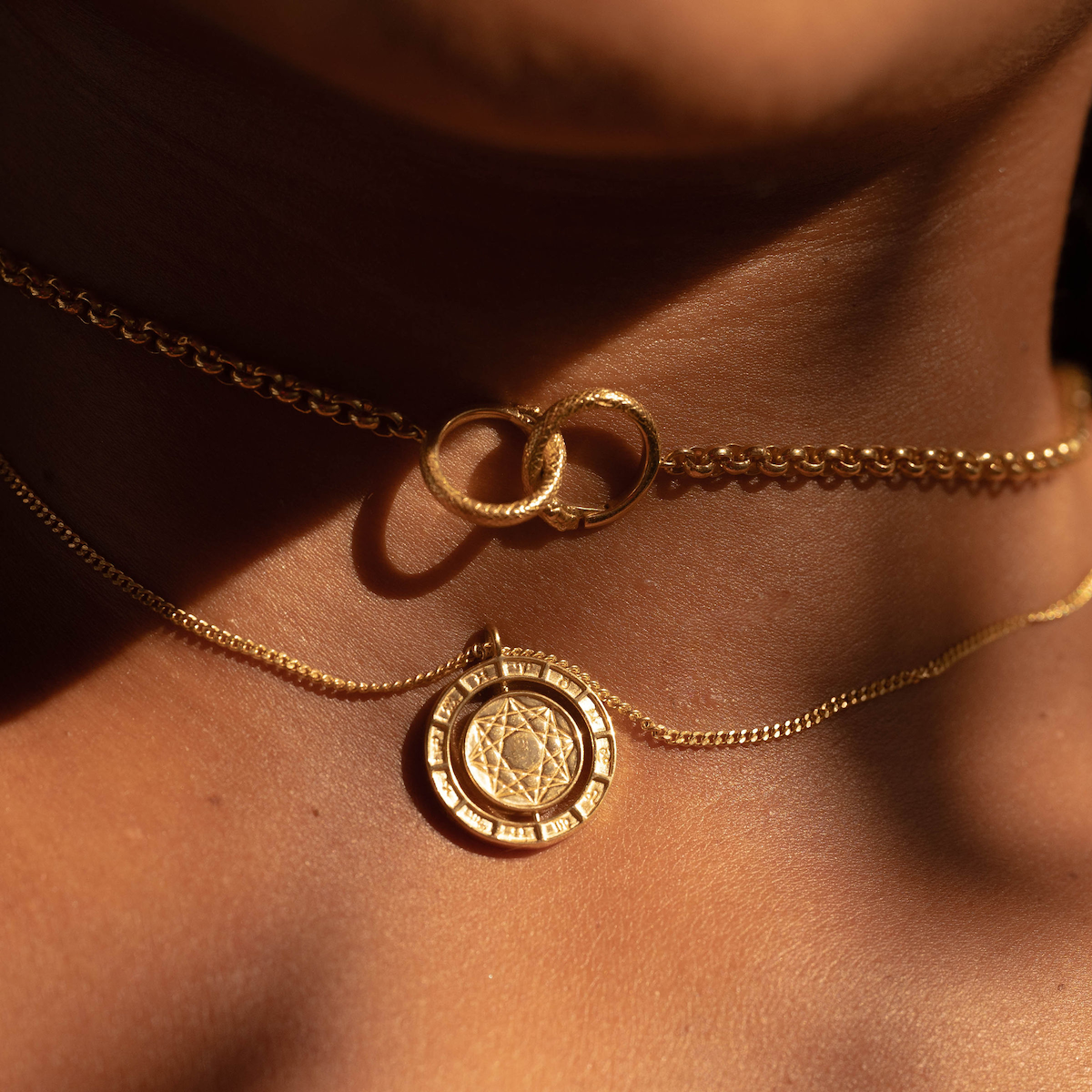 Ouroboros Chain Necklace Gold