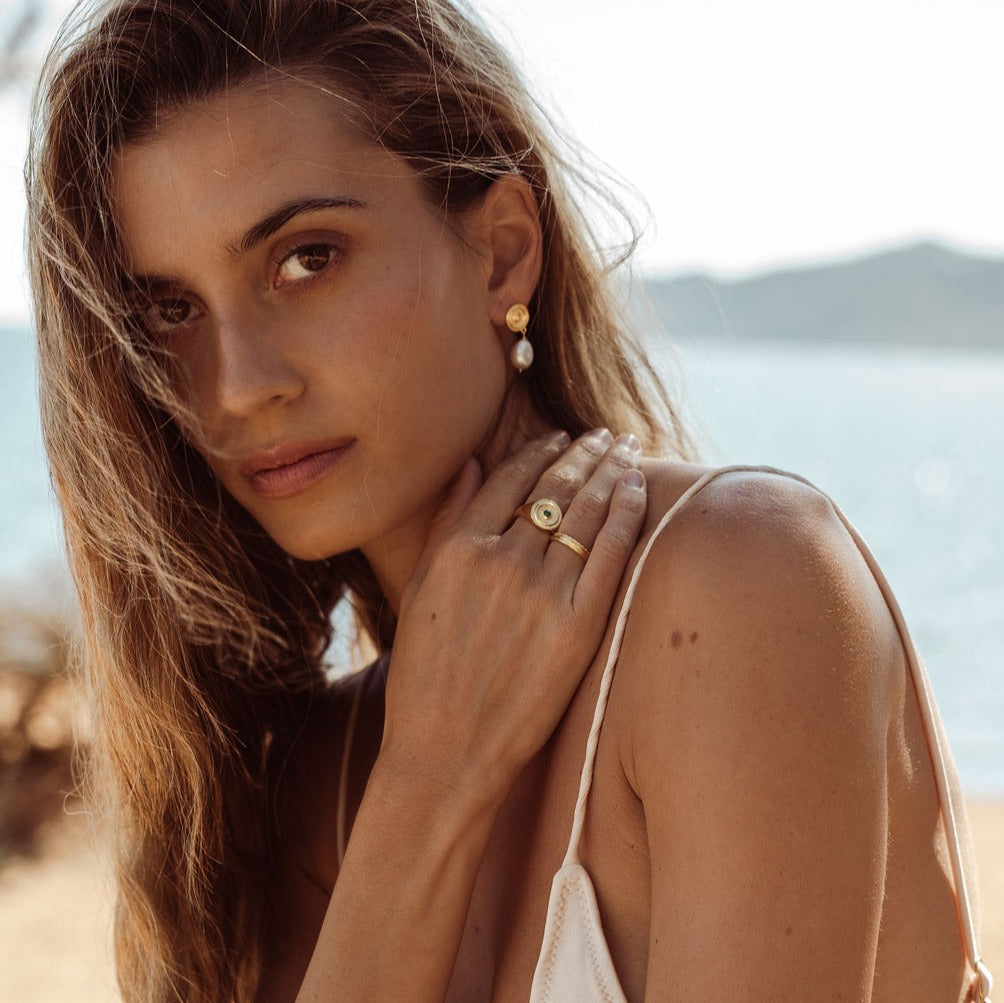 Galatea Slim Band Ring Solid Gold