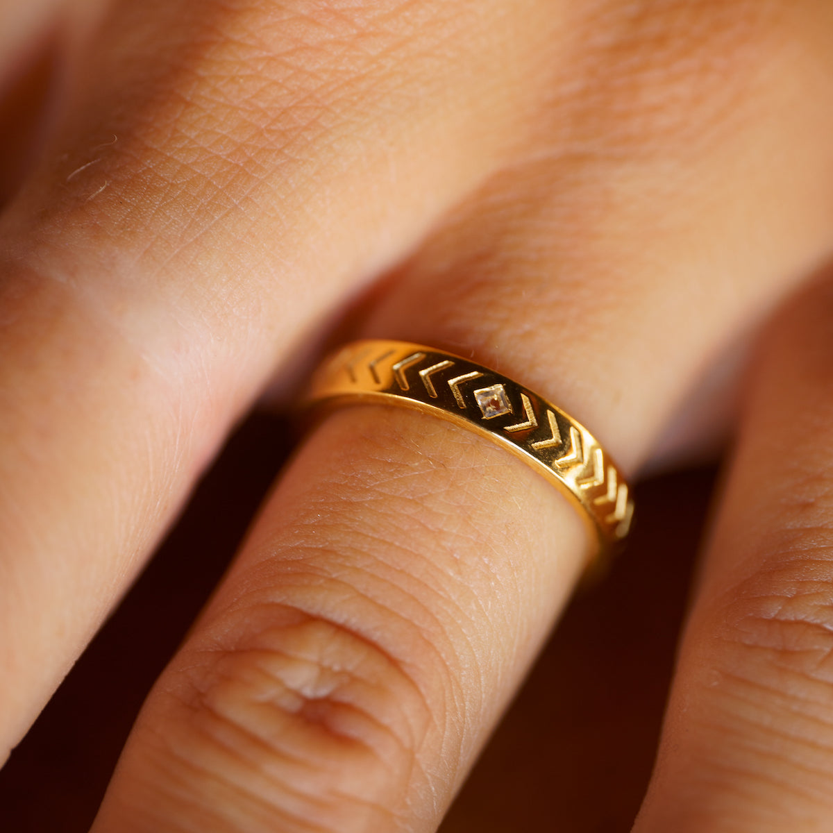 Union Ring Solid Gold