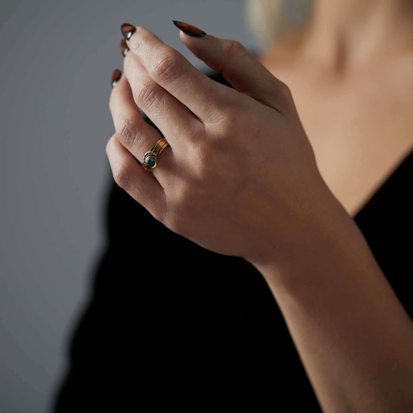 Eclipse Fine Stack Topaz Solid Gold