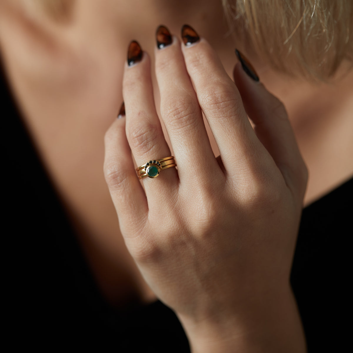 Eclipse Fine Stack Emerald Solid Gold