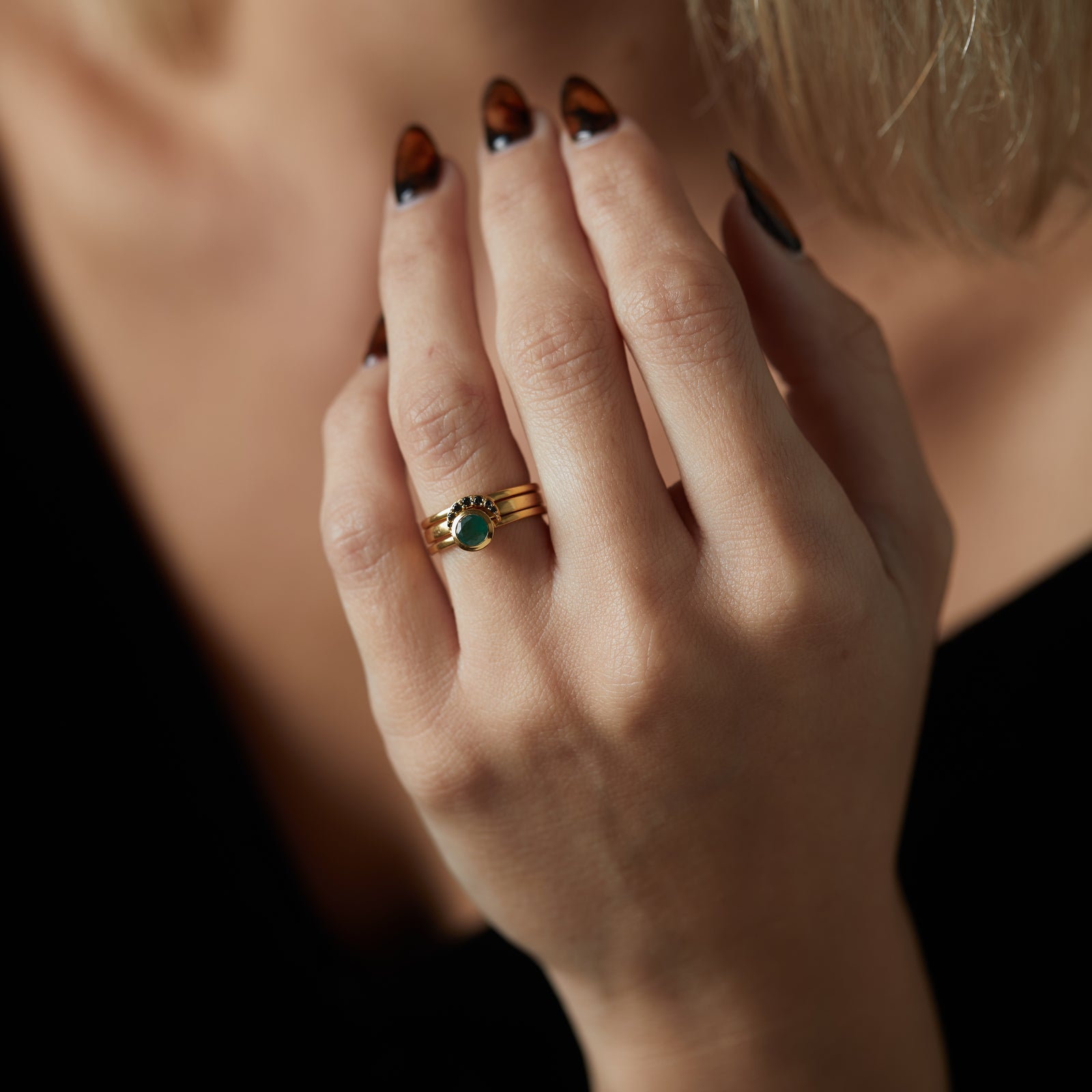 Eclipse Fine Stack Emerald Solid Gold