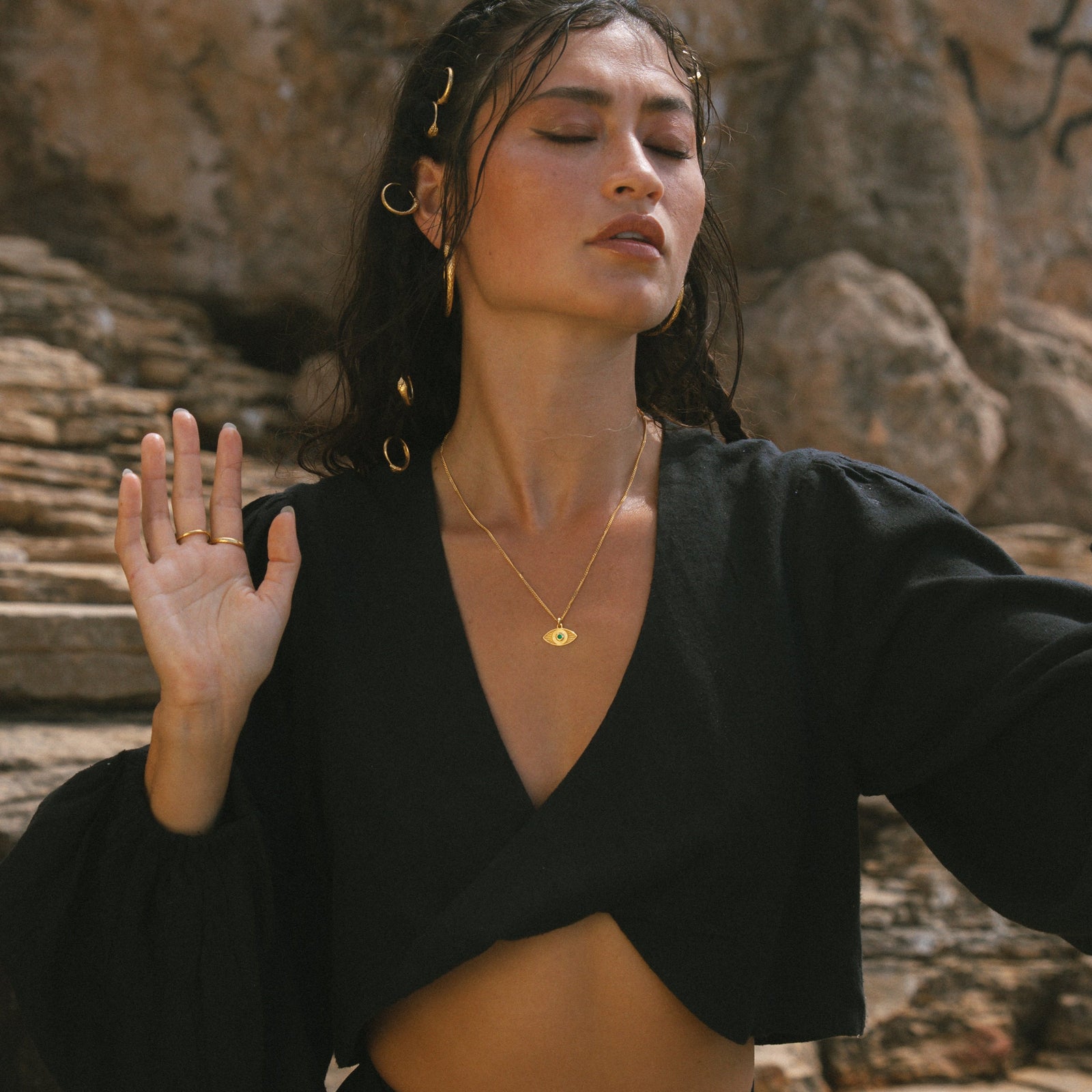 Rays of Light Necklace Green Onyx Gold