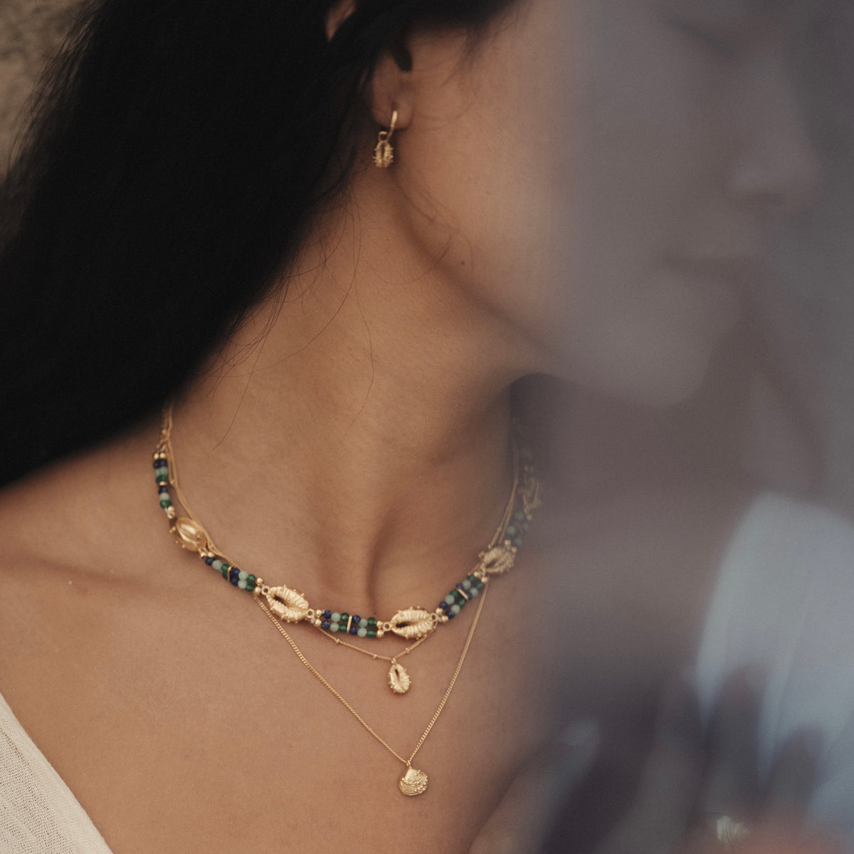 Aphrodite Ocean Choker Necklace Gold