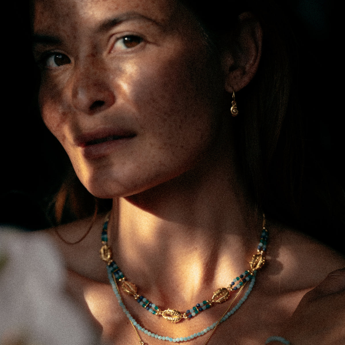 Aphrodite Ocean Choker Necklace Gold