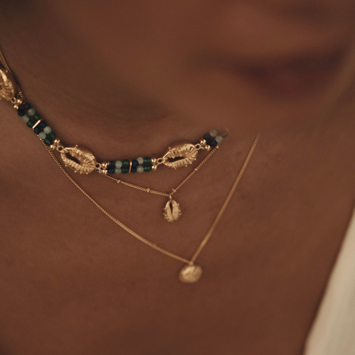 Aphrodite Mini Necklace Solid Gold