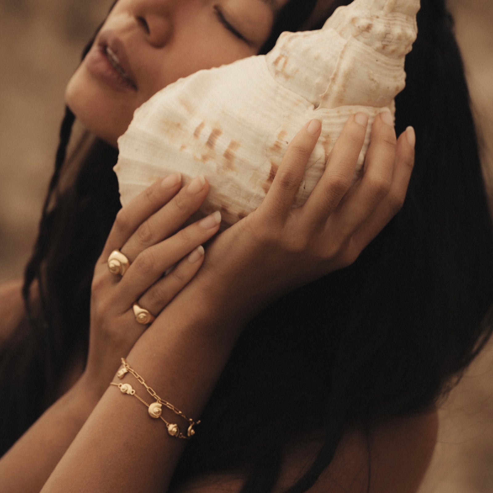 Inanna Spiral Charm Bracelet Gold