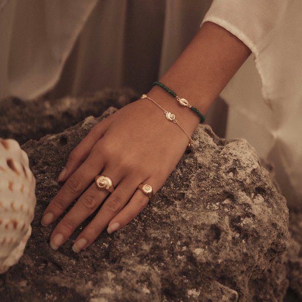 Aphrodite Mini Green Onyx Bracelet Gold - Rachel Entwistle