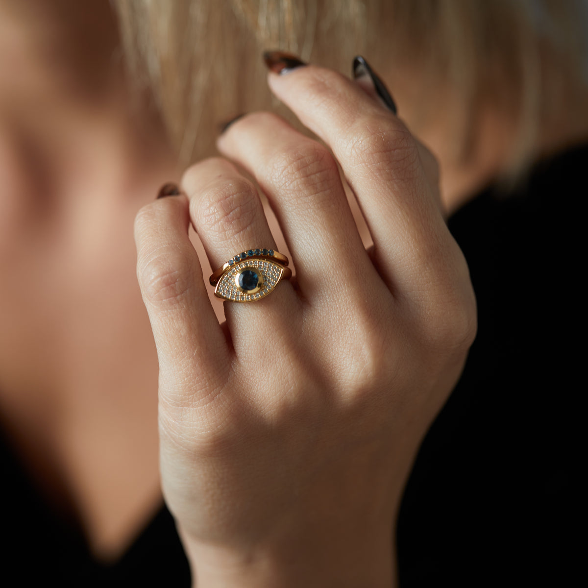 Rays of Light Fine Ring Topaz Solid Gold