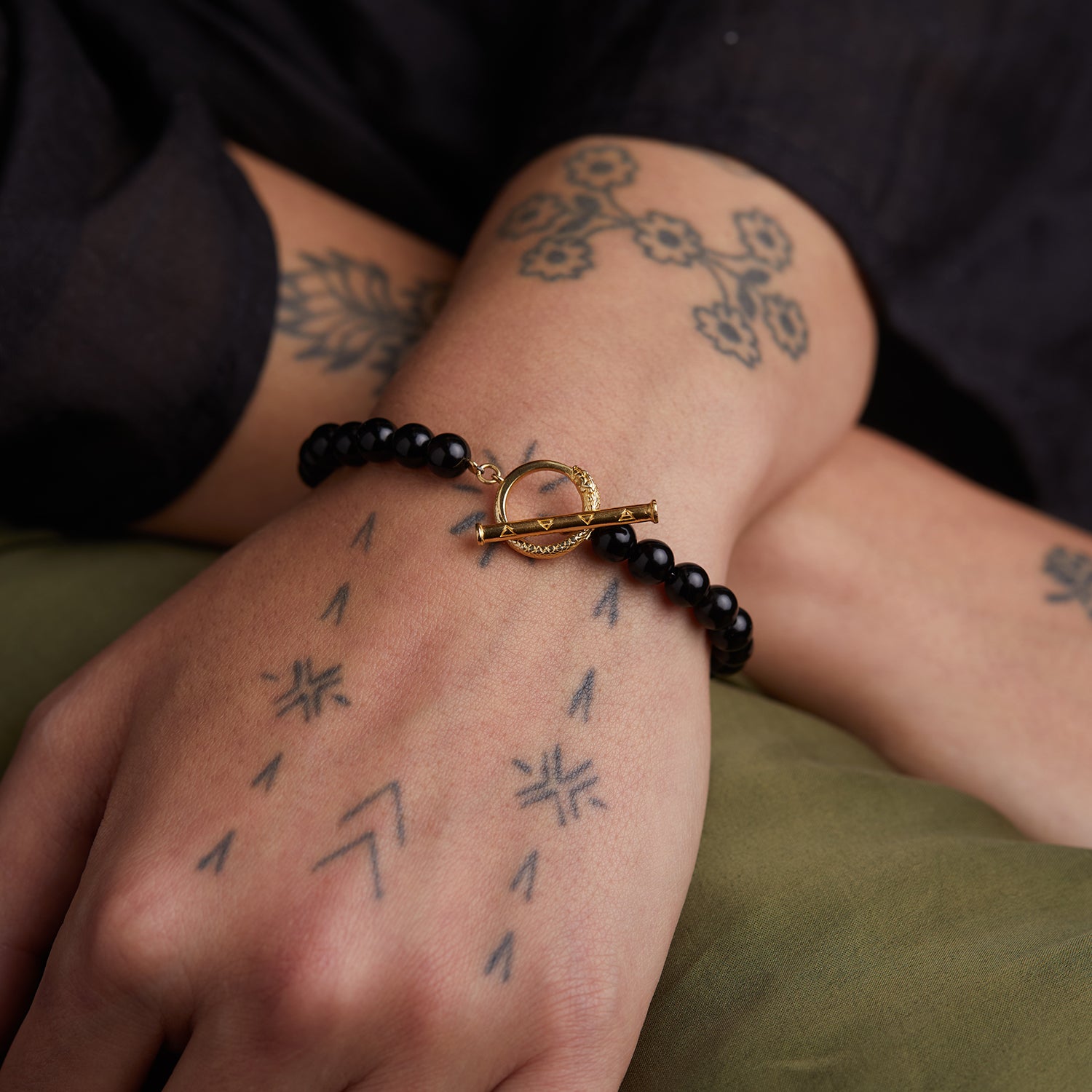 Ouroboros Black Onyx Bracelet Gold