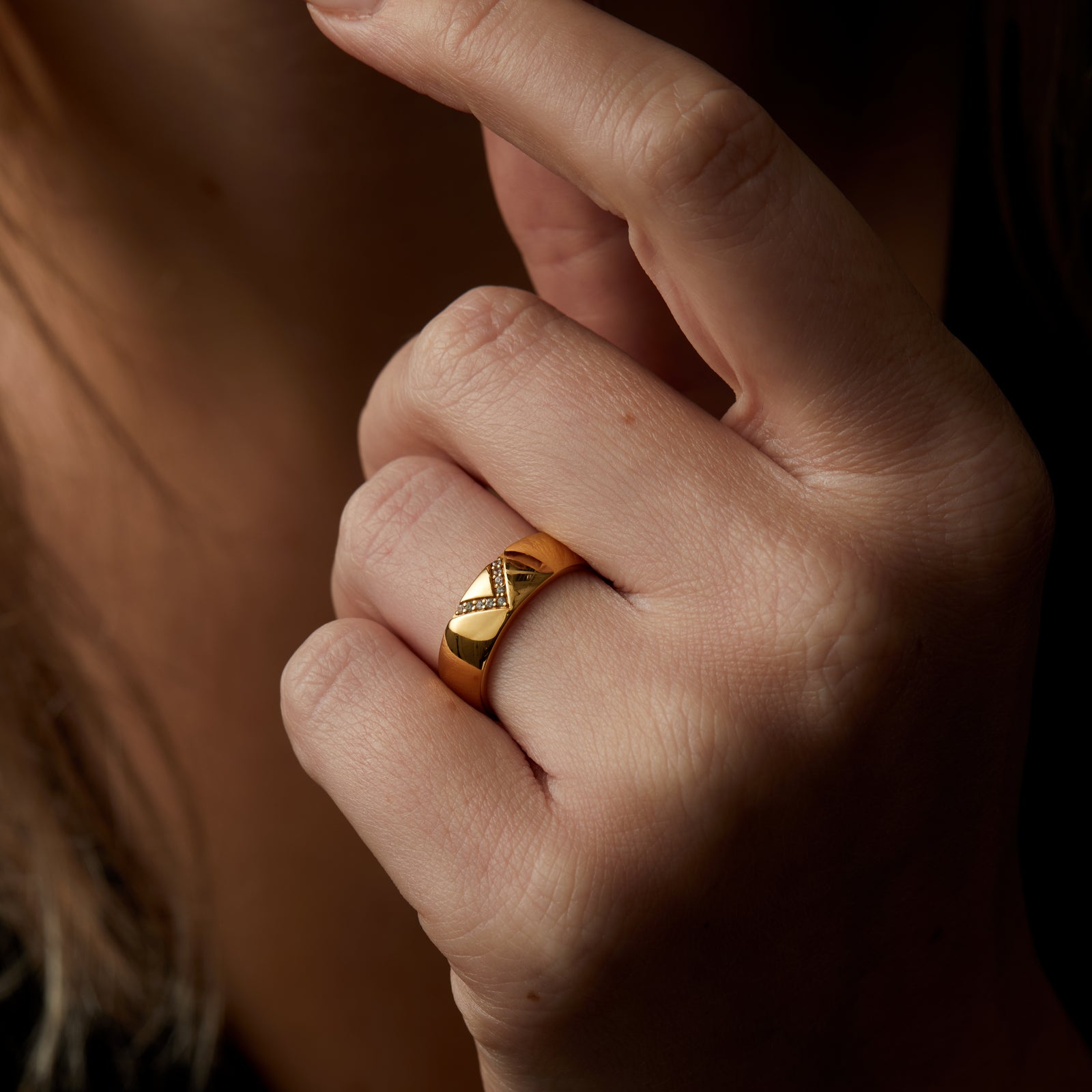 Zenith Wide Ring Solid Gold