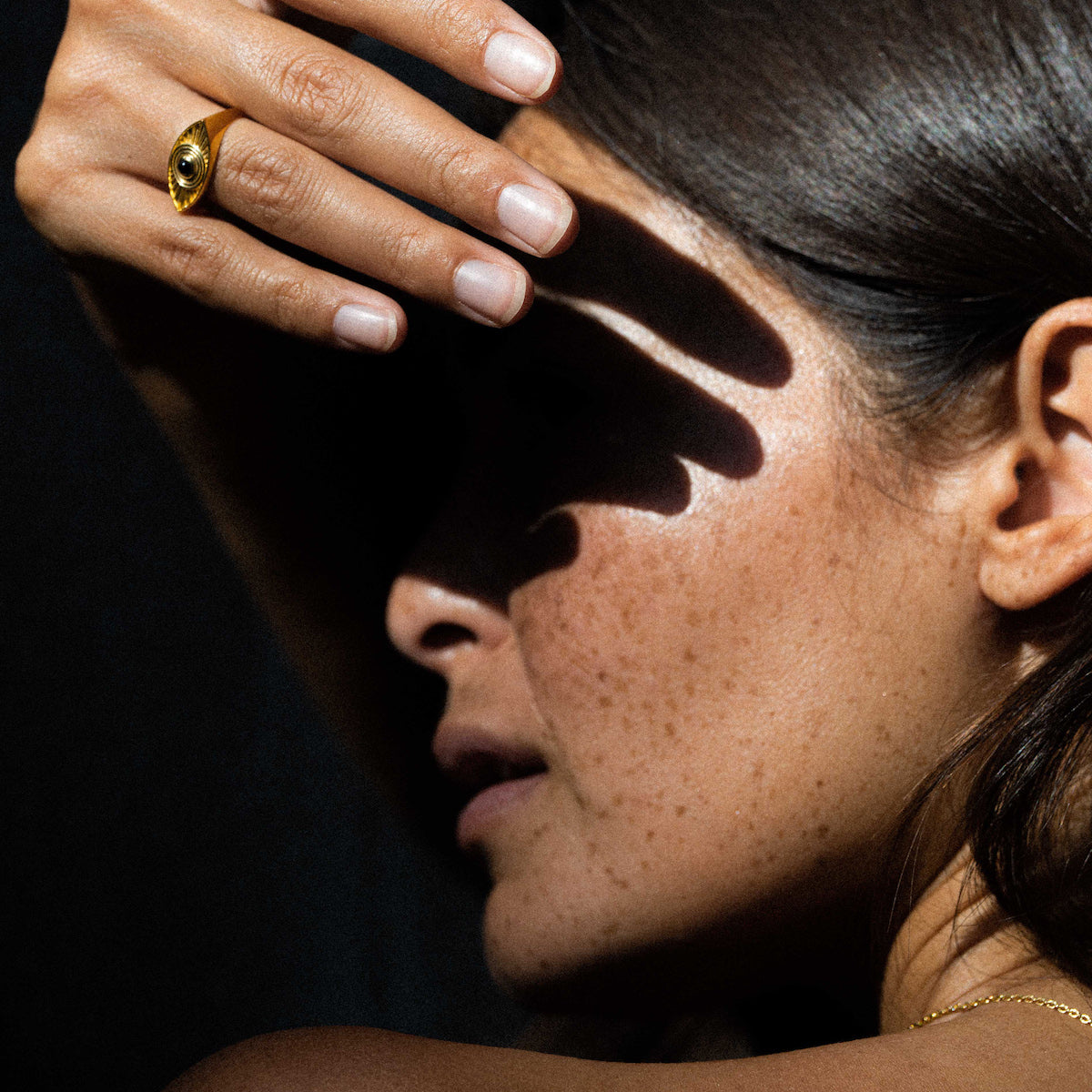 Rays Of Light Ring Gold - Black Onyx
