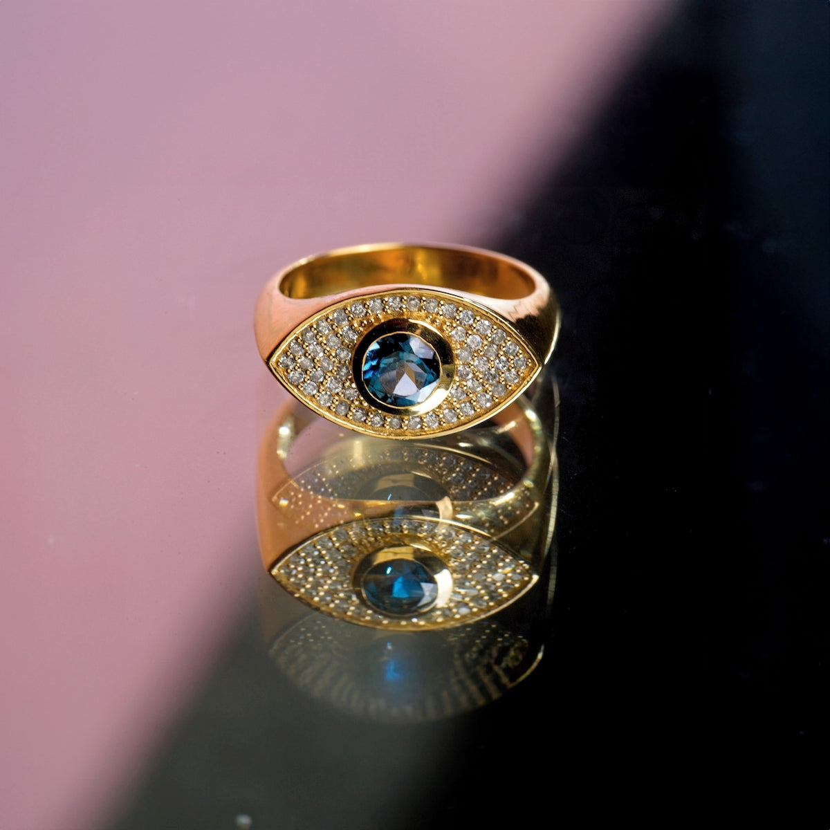 Rays of Light Fine Ring Topaz Solid Gold