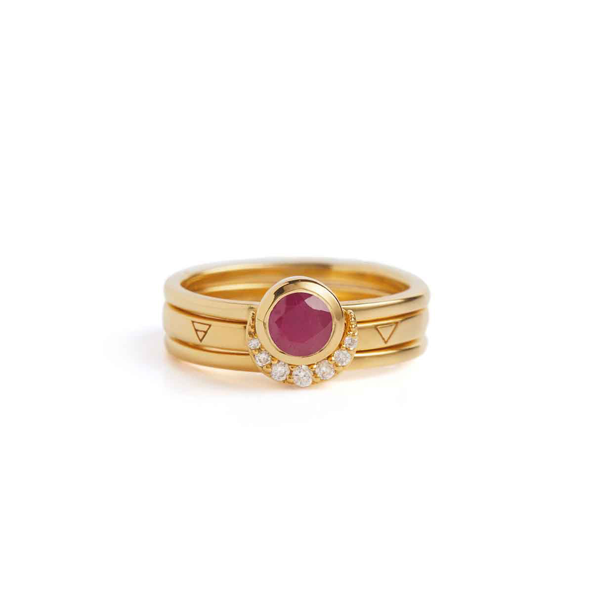 Eclipse Fine Stack Ruby Solid Gold