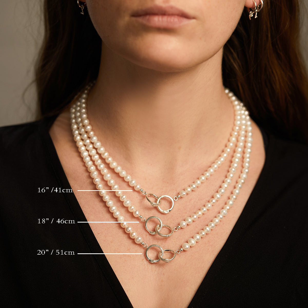 Ouroboros Pearl Necklace Silver