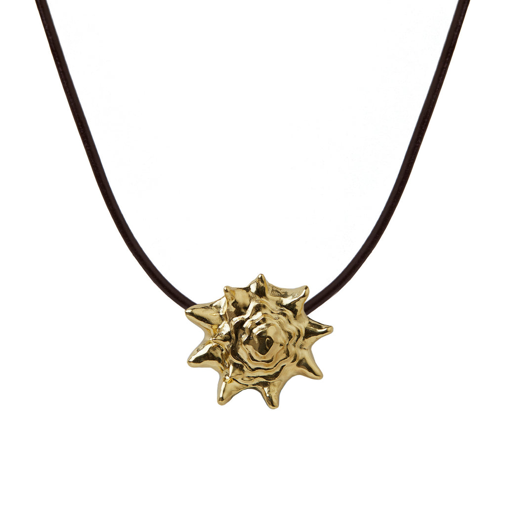 Queen Conch Cord Necklace
