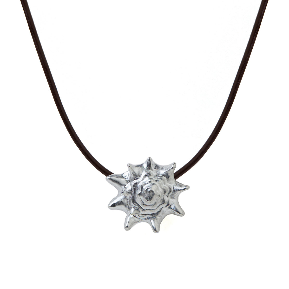 Queen Conch Cord Necklace Silver