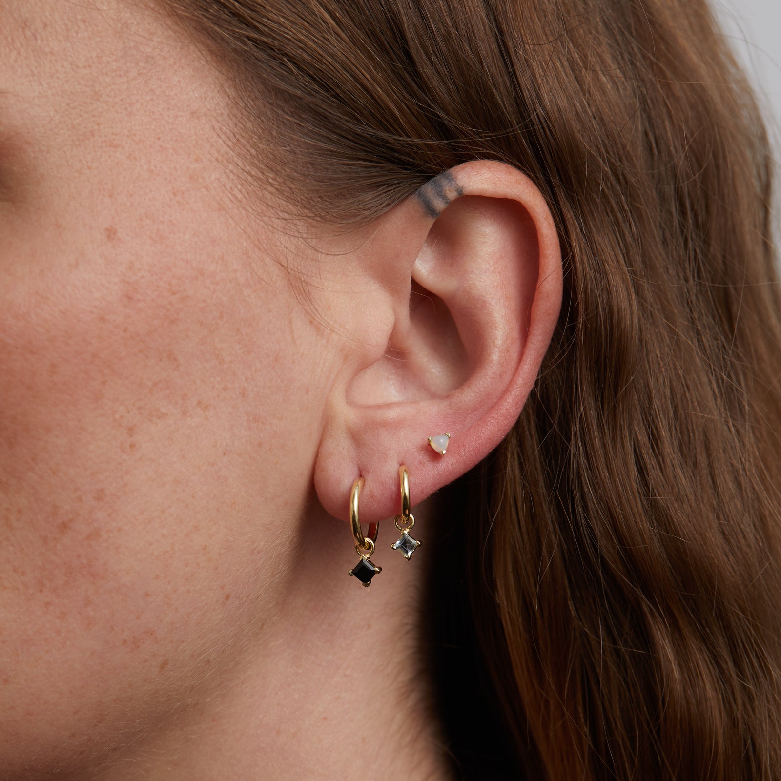 Birthstone Trillion Stud Solid Gold