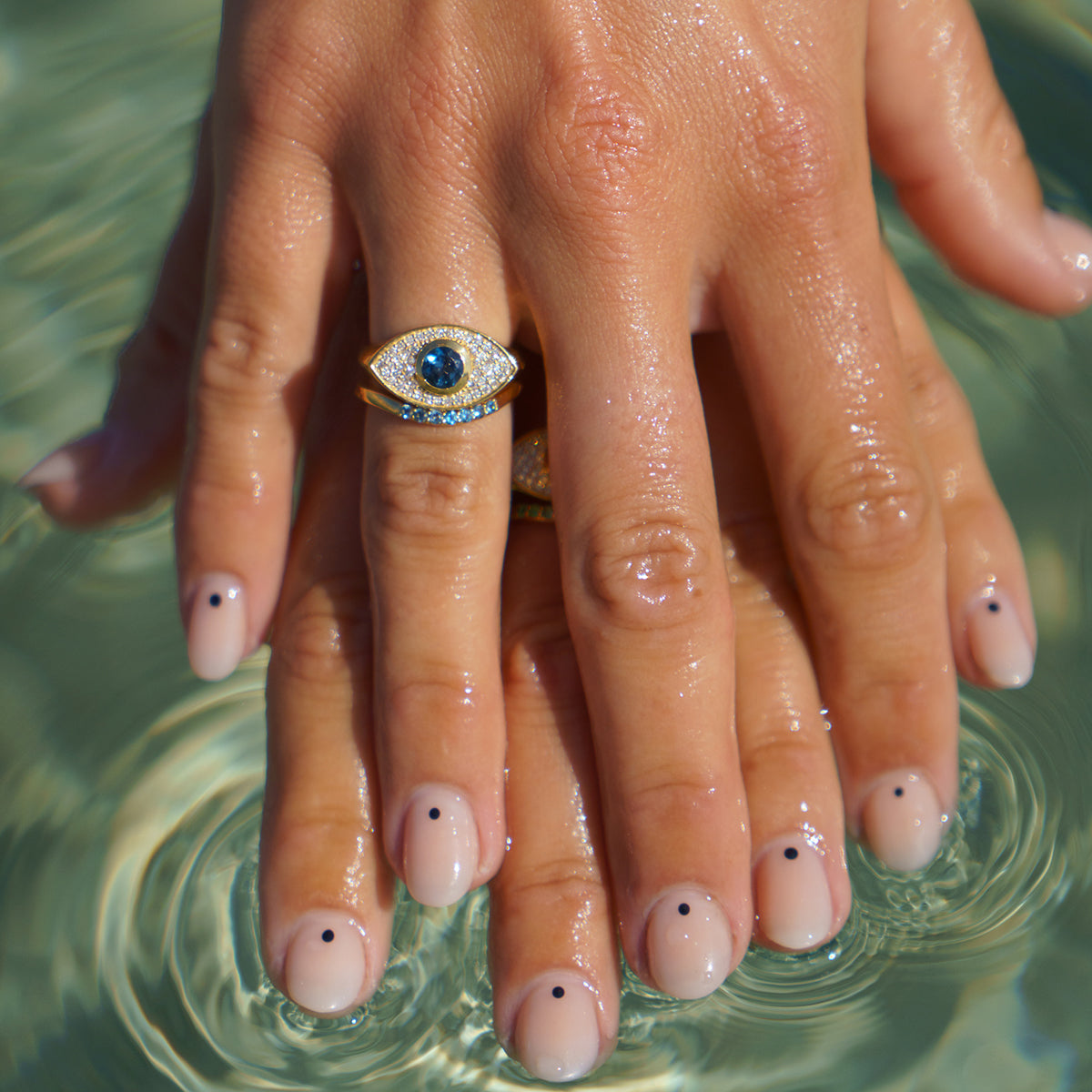 Rays of Light Fine Ring Topaz Solid Gold