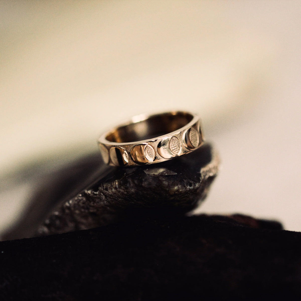 Moon Phases Band Ring Solid Gold