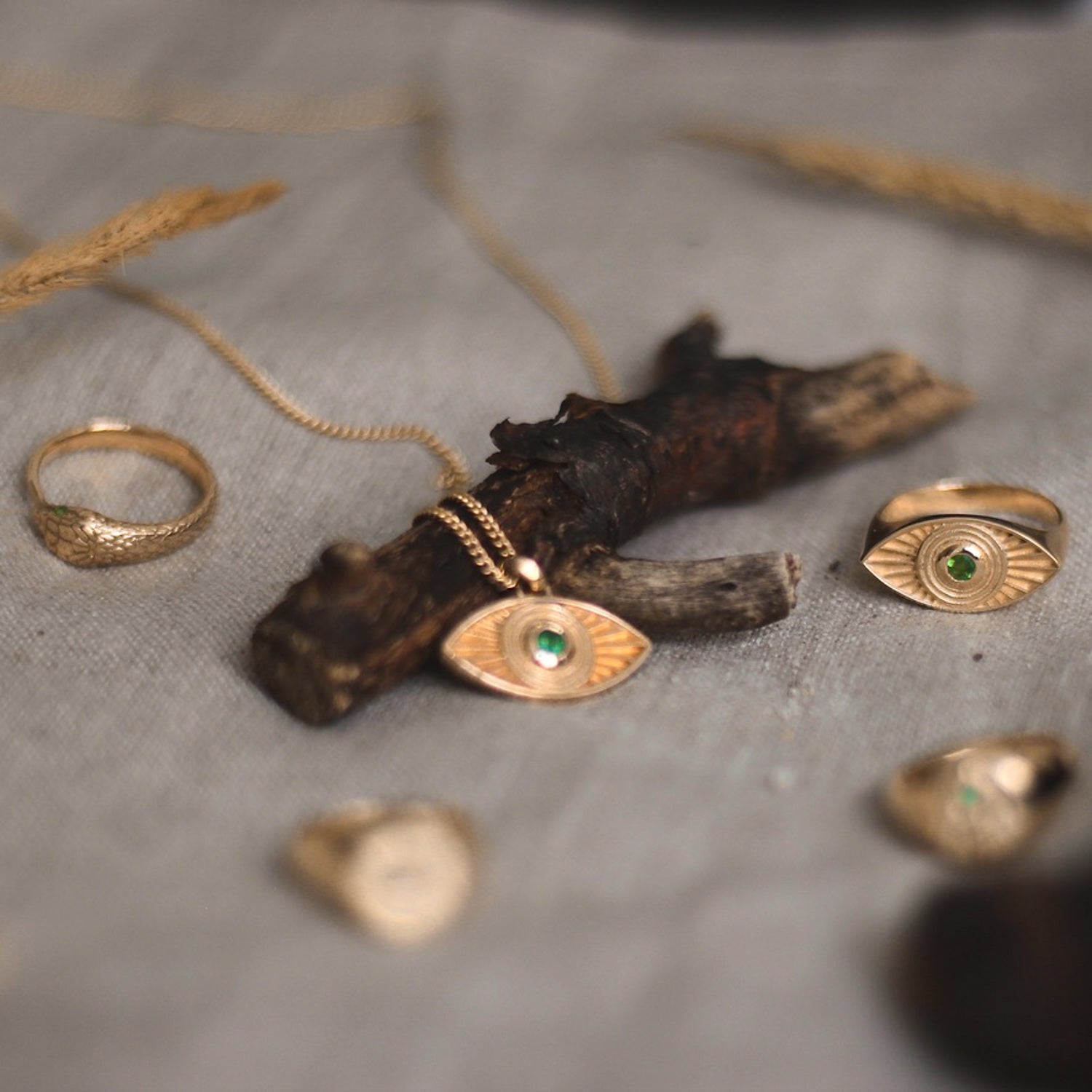 Rays of Light Necklace with Emerald Solid Gold