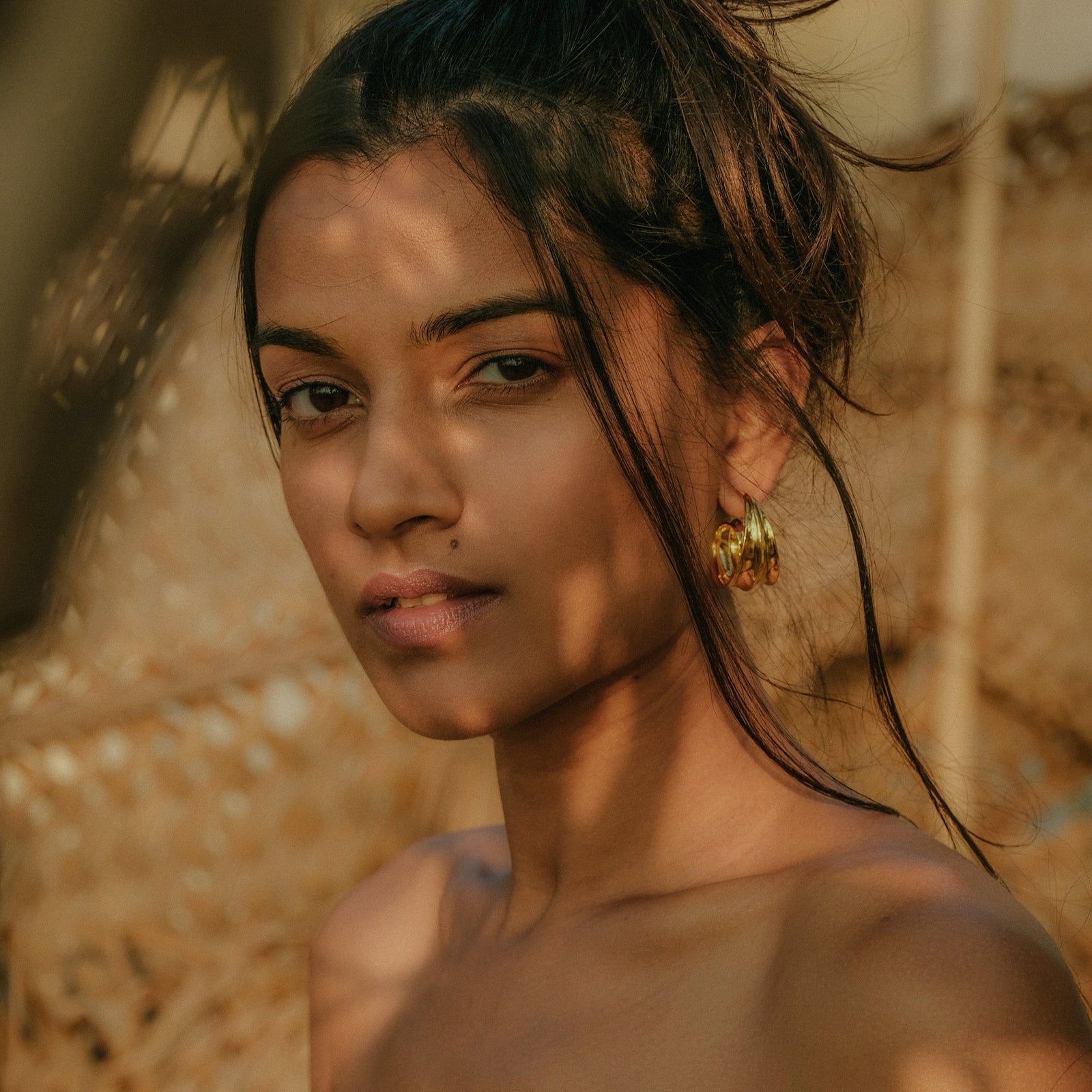 Athena Hoop Earrings Solid Gold