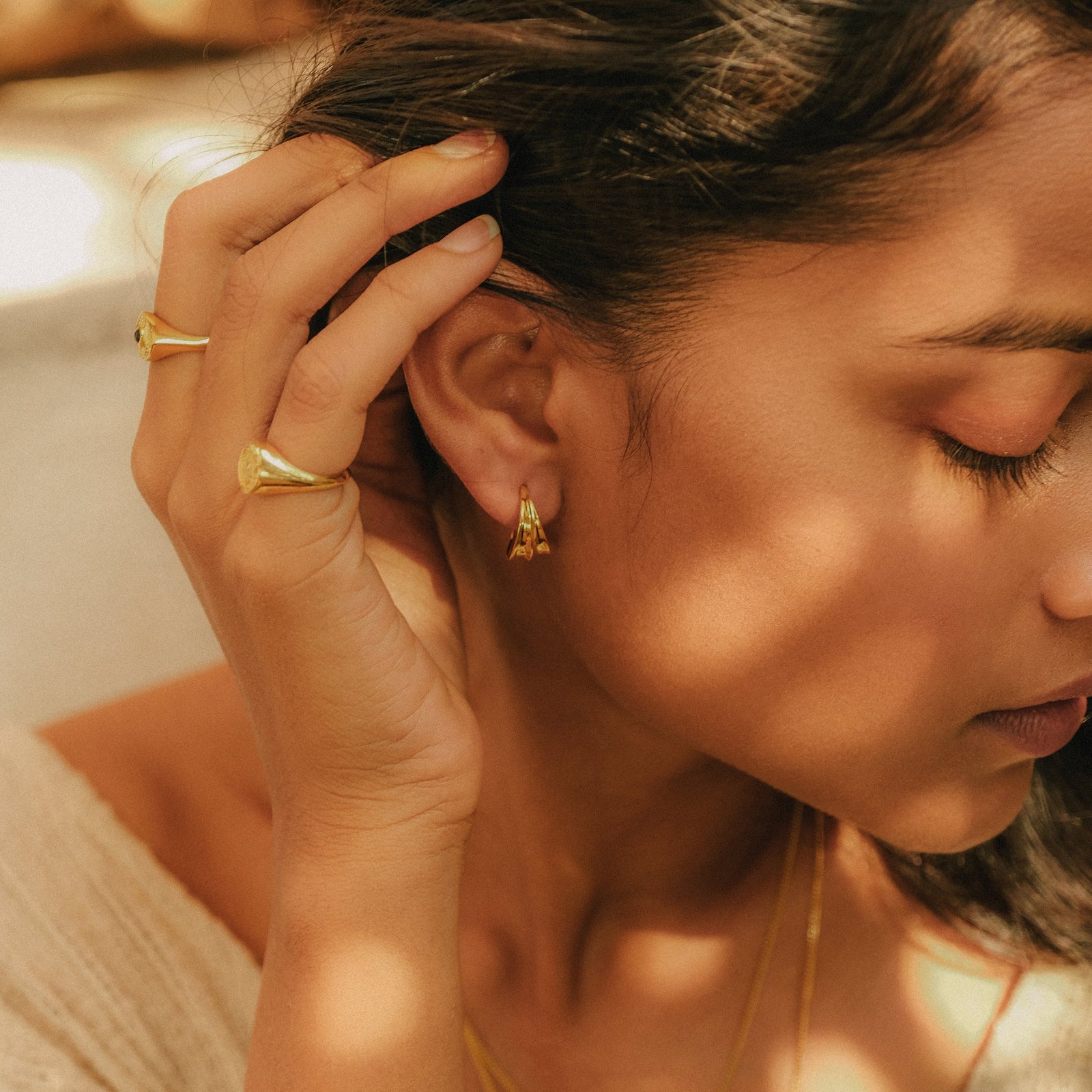 Athena Mini Hoop Earrings Solid Gold