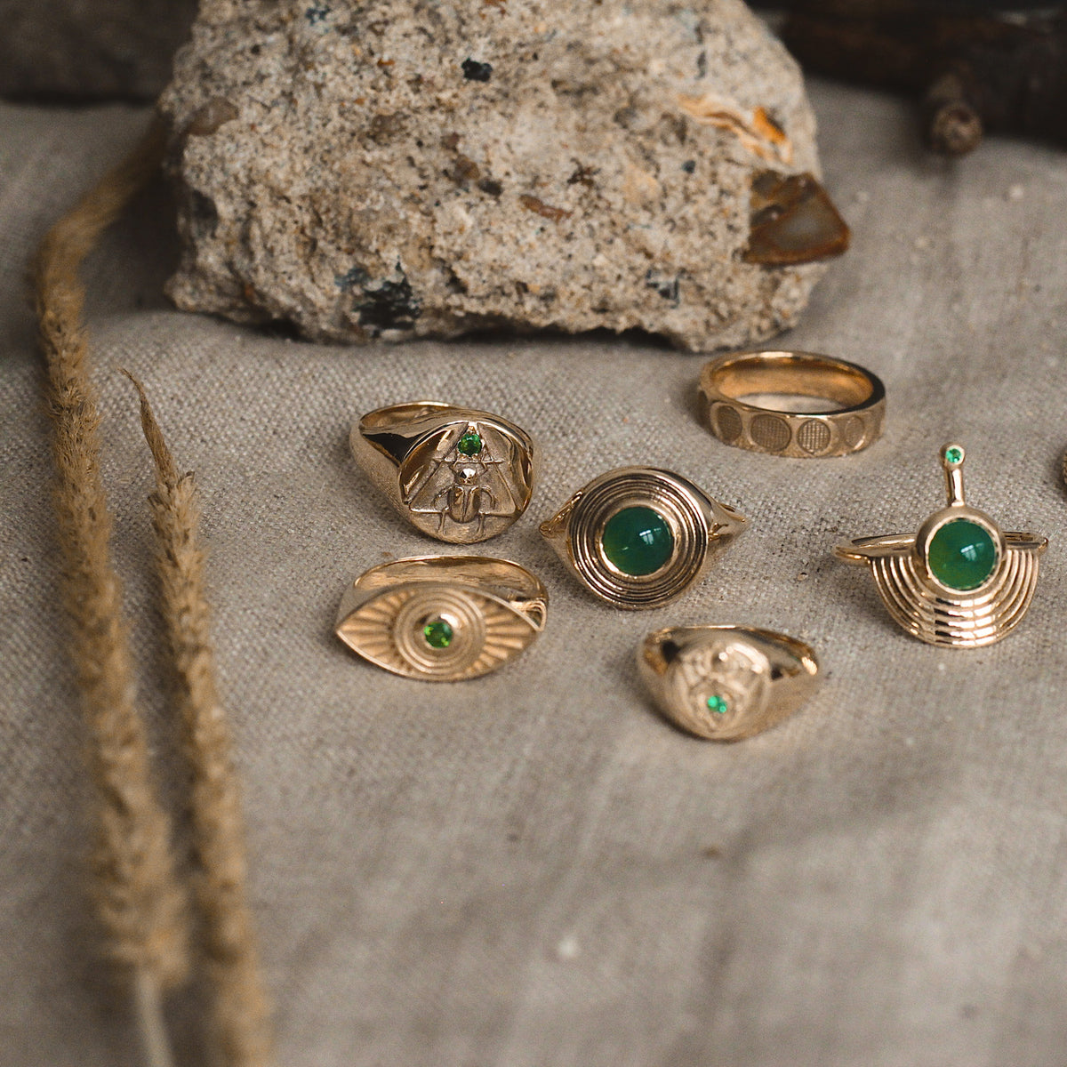 Scarab Signet Ring with Emerald Solid Gold