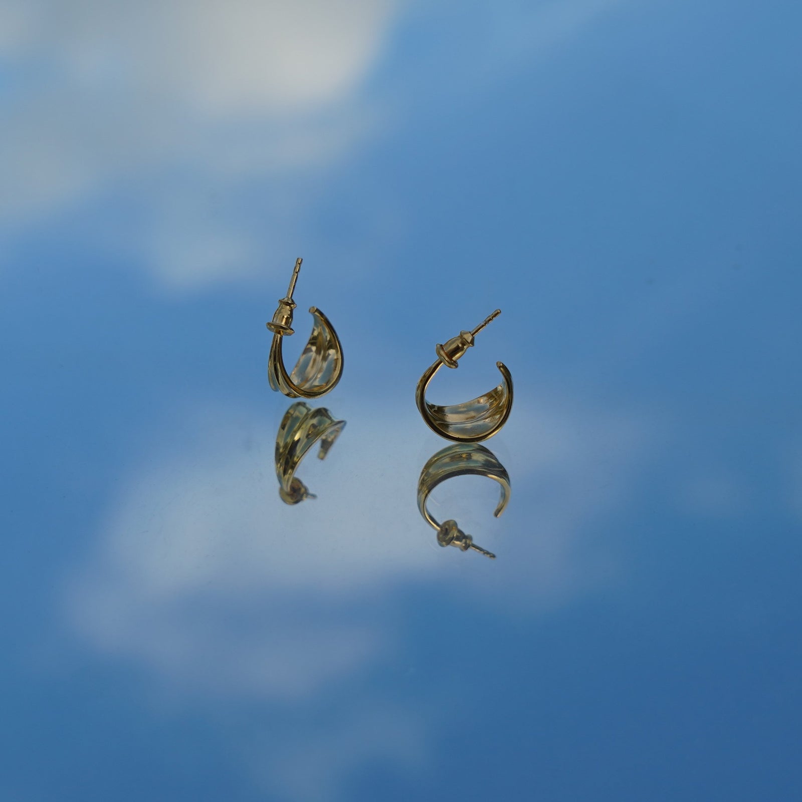 Athena Mini Hoop Earrings Solid Gold