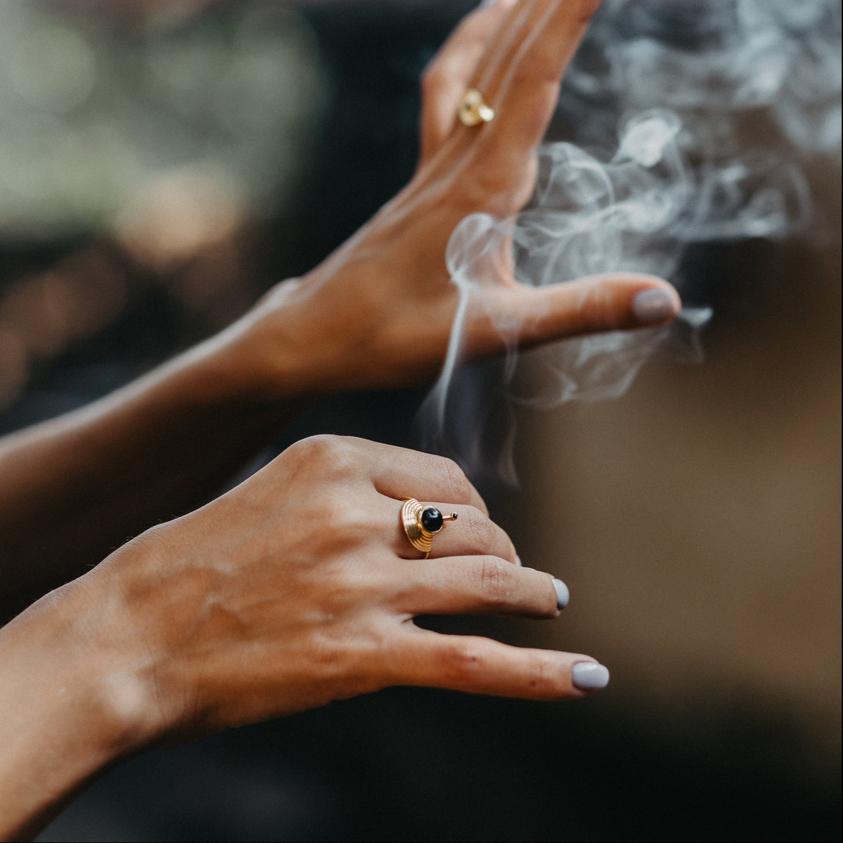 Interstellar Ring Black Onyx Gold